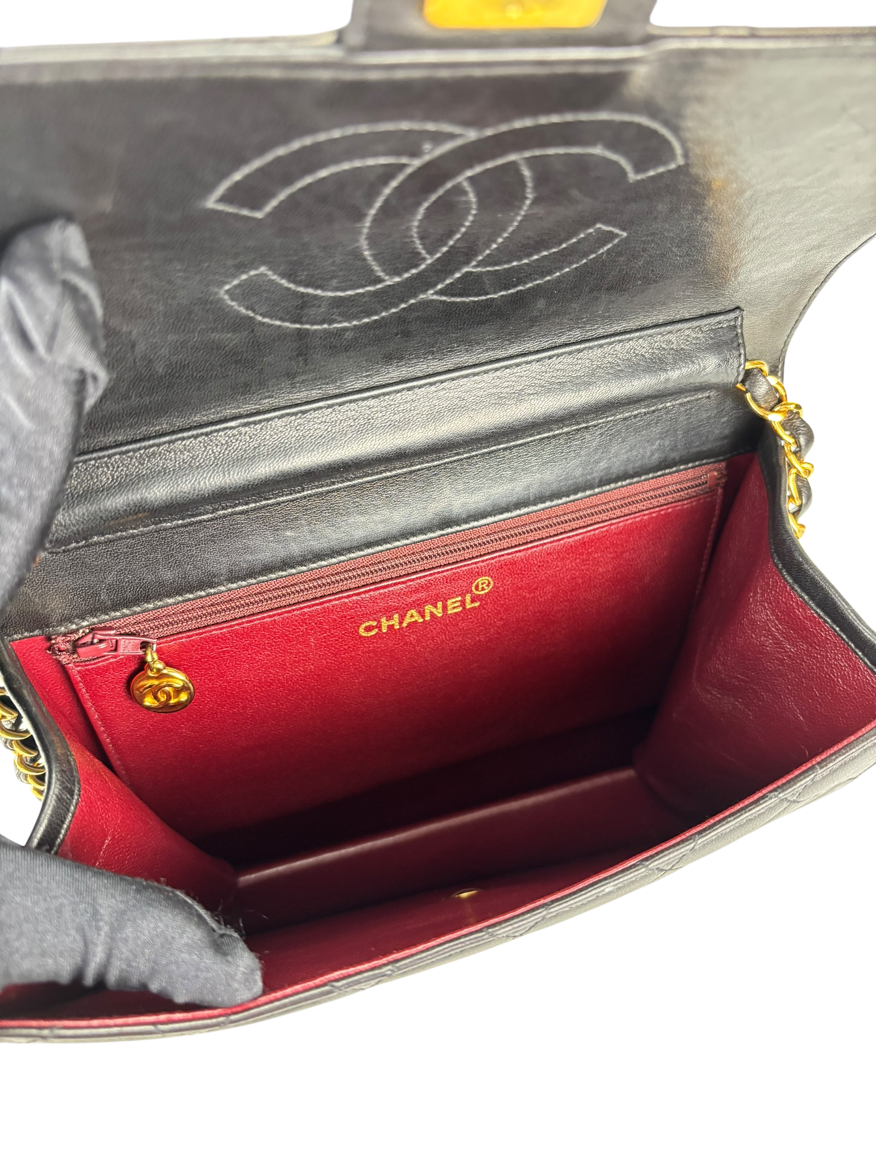 CHANEL - Black Lambskin Matelasse Pushlock Chain Shoulder Bag