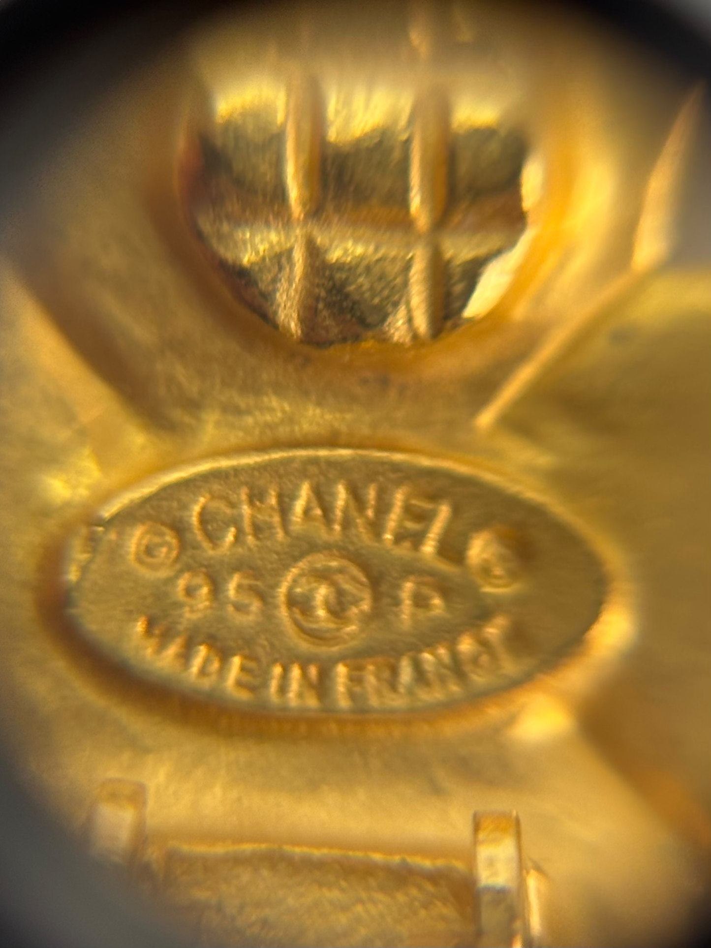 CHANEL - Pre-Owned 1995 Clover Clip-on Earrings