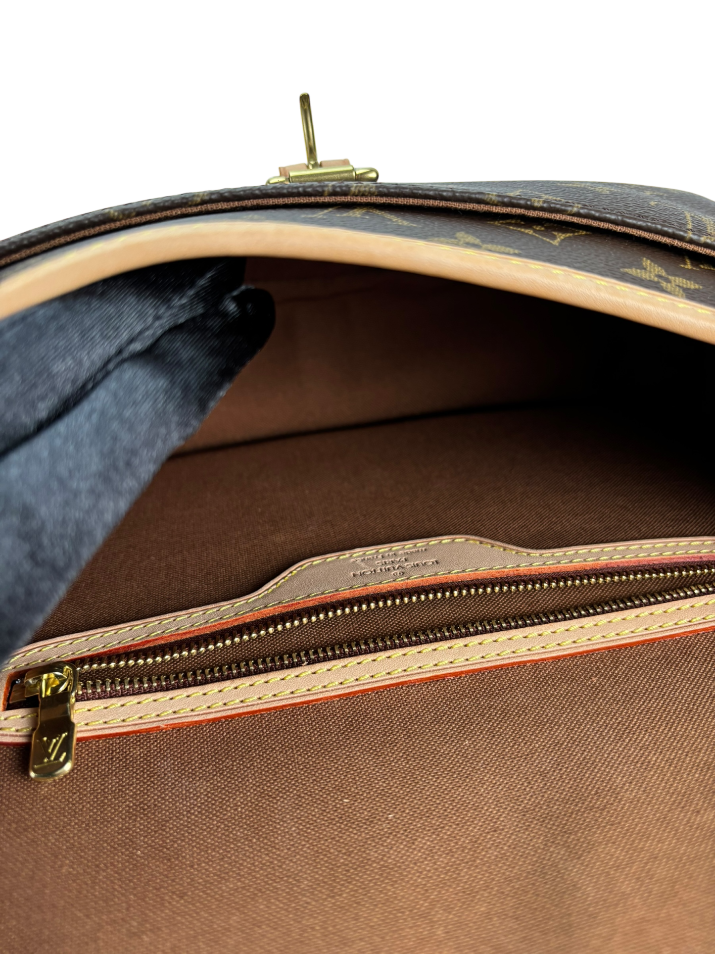 LOUIS VUITTON - Monogram Sologne Crossbody Shoulder Bag