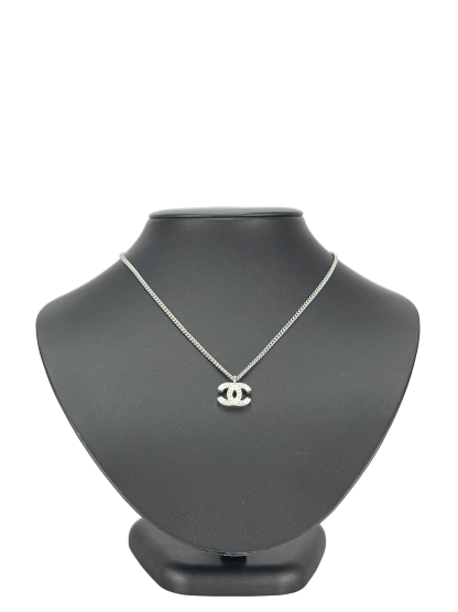 CHANEL - 06V Sliver CC logo Crystal Necklace 