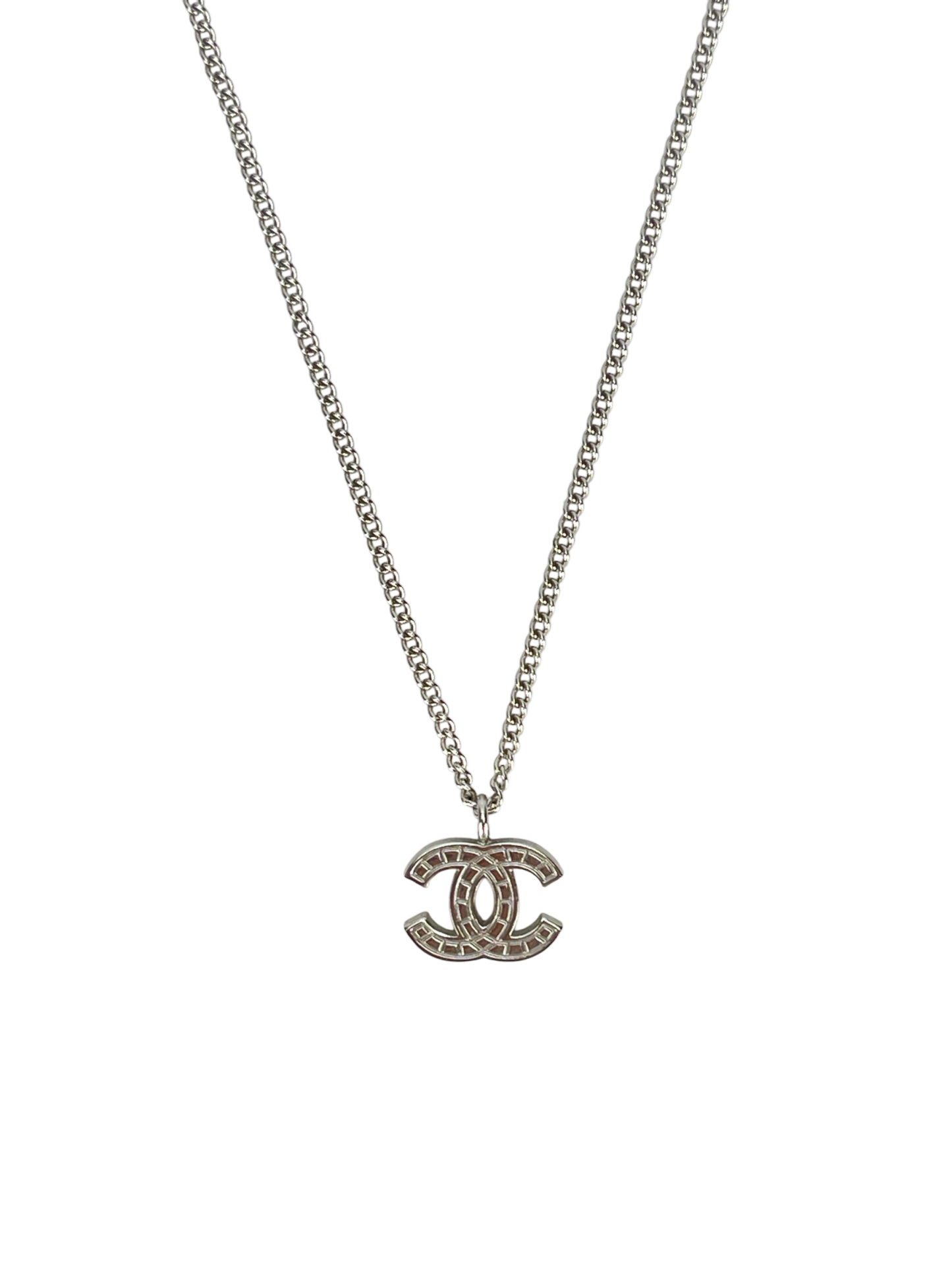 CHANEL - 06V Sliver CC logo Crystal Necklace