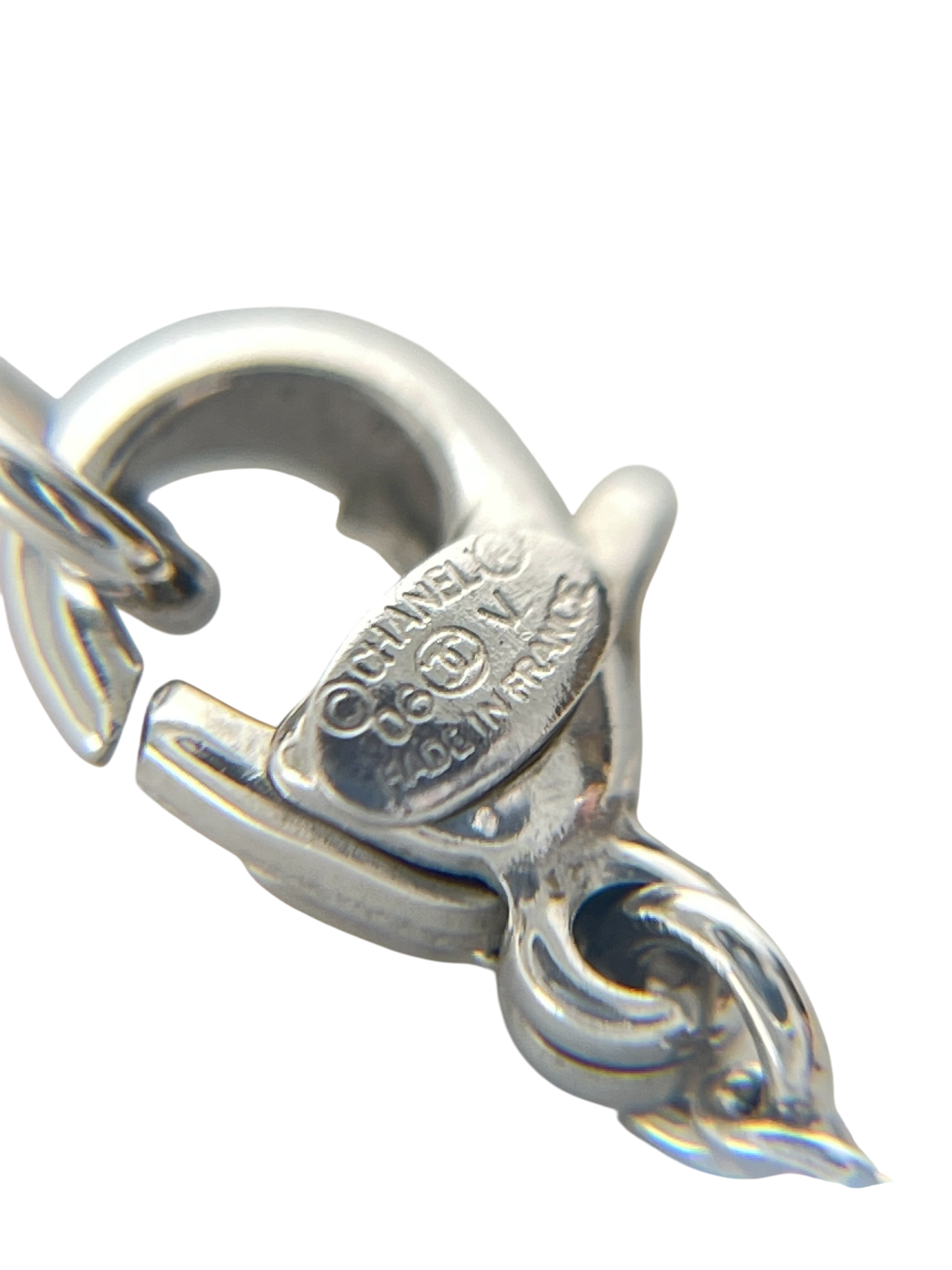 CHANEL - 06V Sliver CC logo Crystal Necklace 