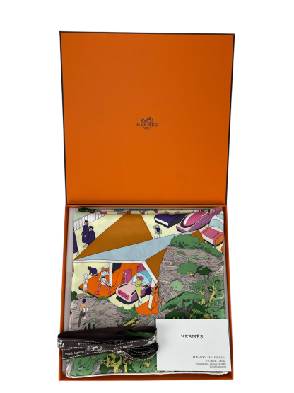 HERMES - Multicolor Silk Carré on the Beach Scarf 90