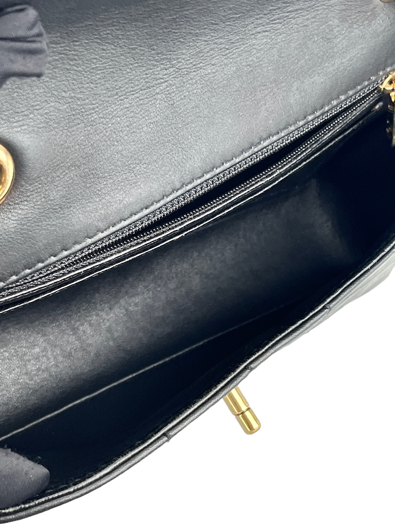 CHANEL - Chocolate bar chain shoulder crossbody handbag