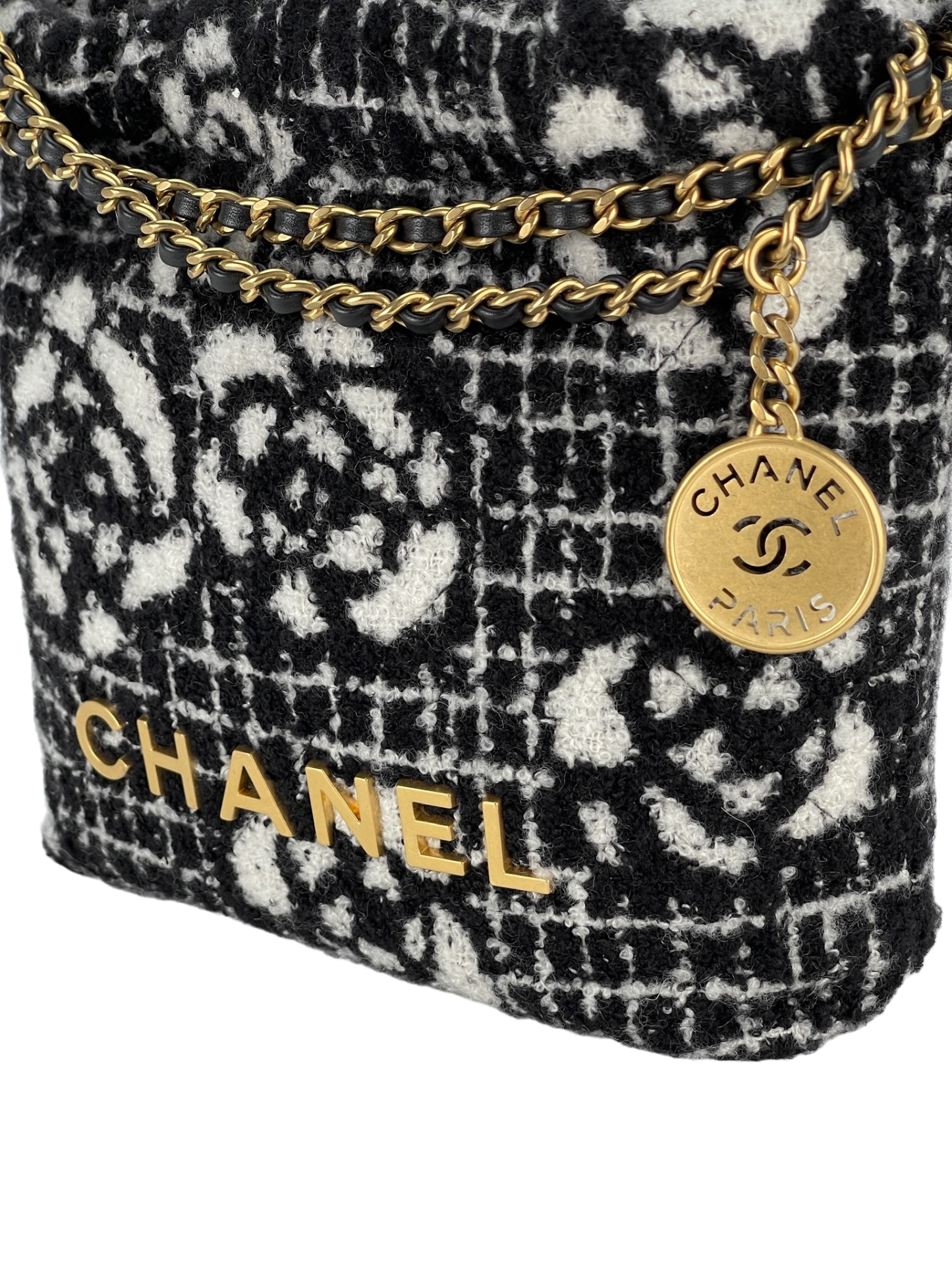 CHANEL - Tweed Camellia Mini 22 Bag