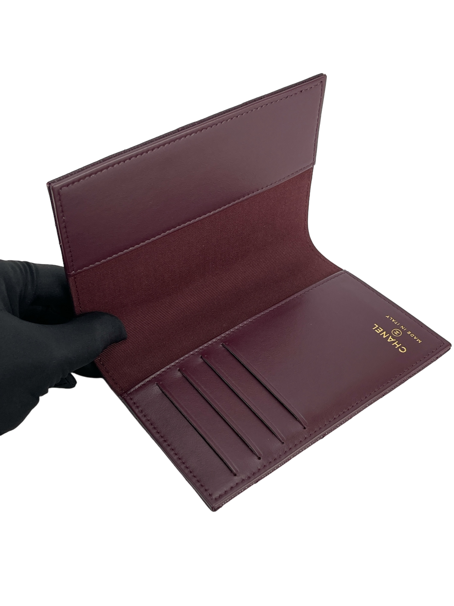 CHANEL - 24B Accessoires Voyage Passport Case