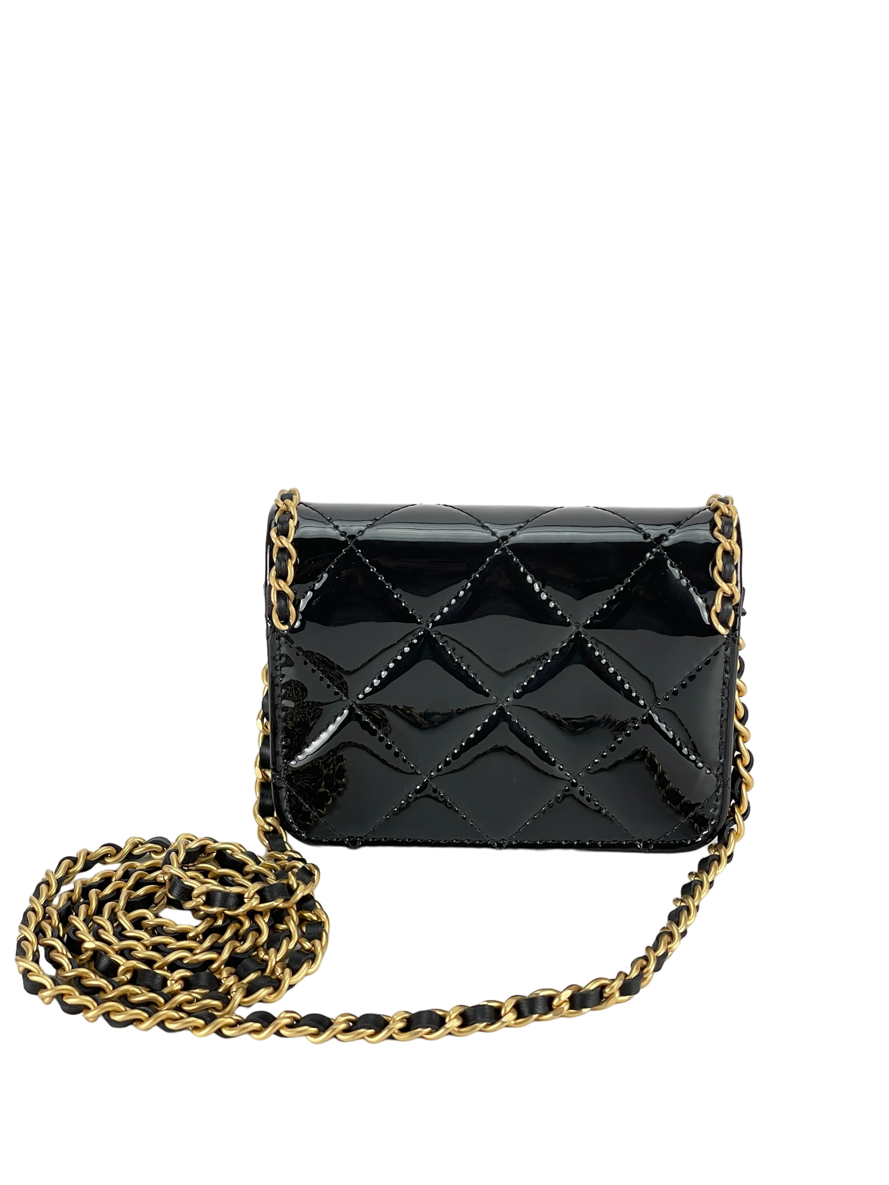 CHANEL - 24A Heart Chain Wallet Bag