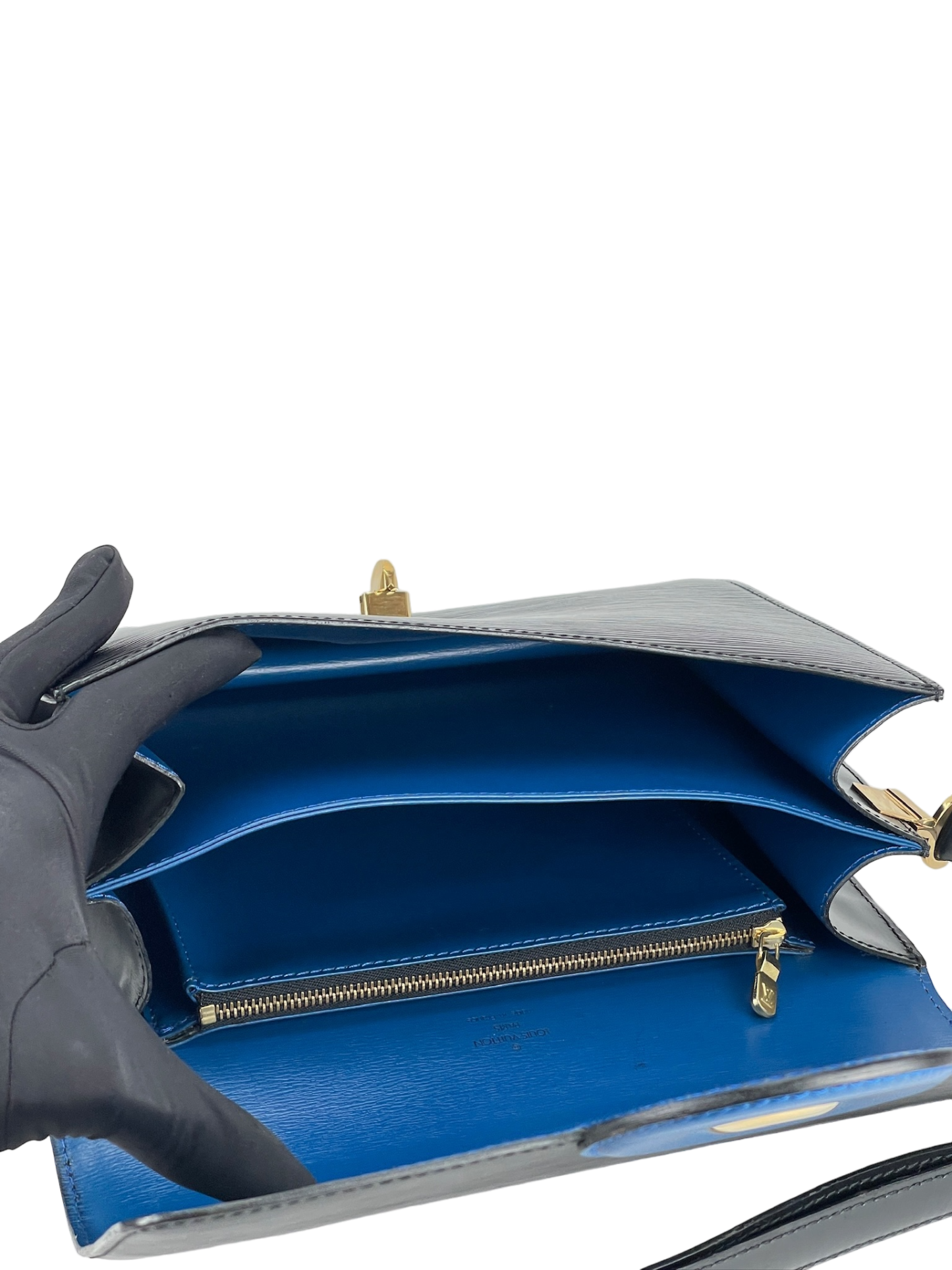 LOUIS VUITTON - Epi Bicolor Free Run Handbag