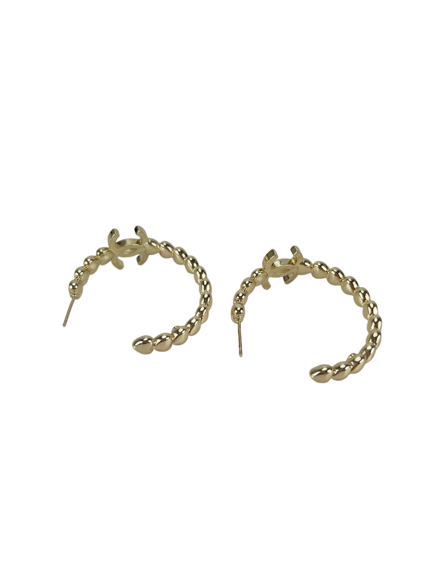 CHANEL - 23P Gold Heart Mark Circle Earrings