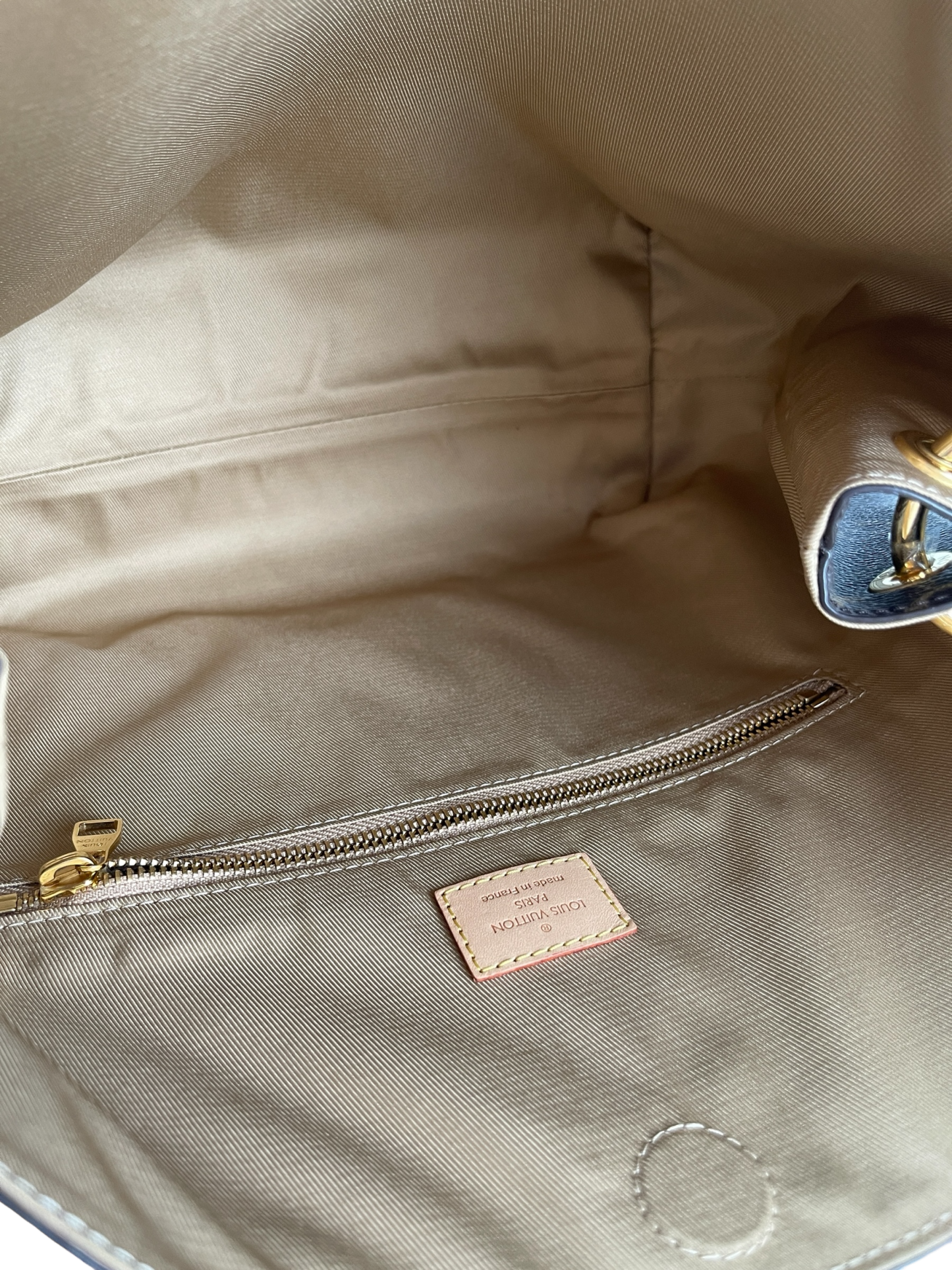 LOUIS VUITTON - Monogram Canvas Graceful Shoulder Bag