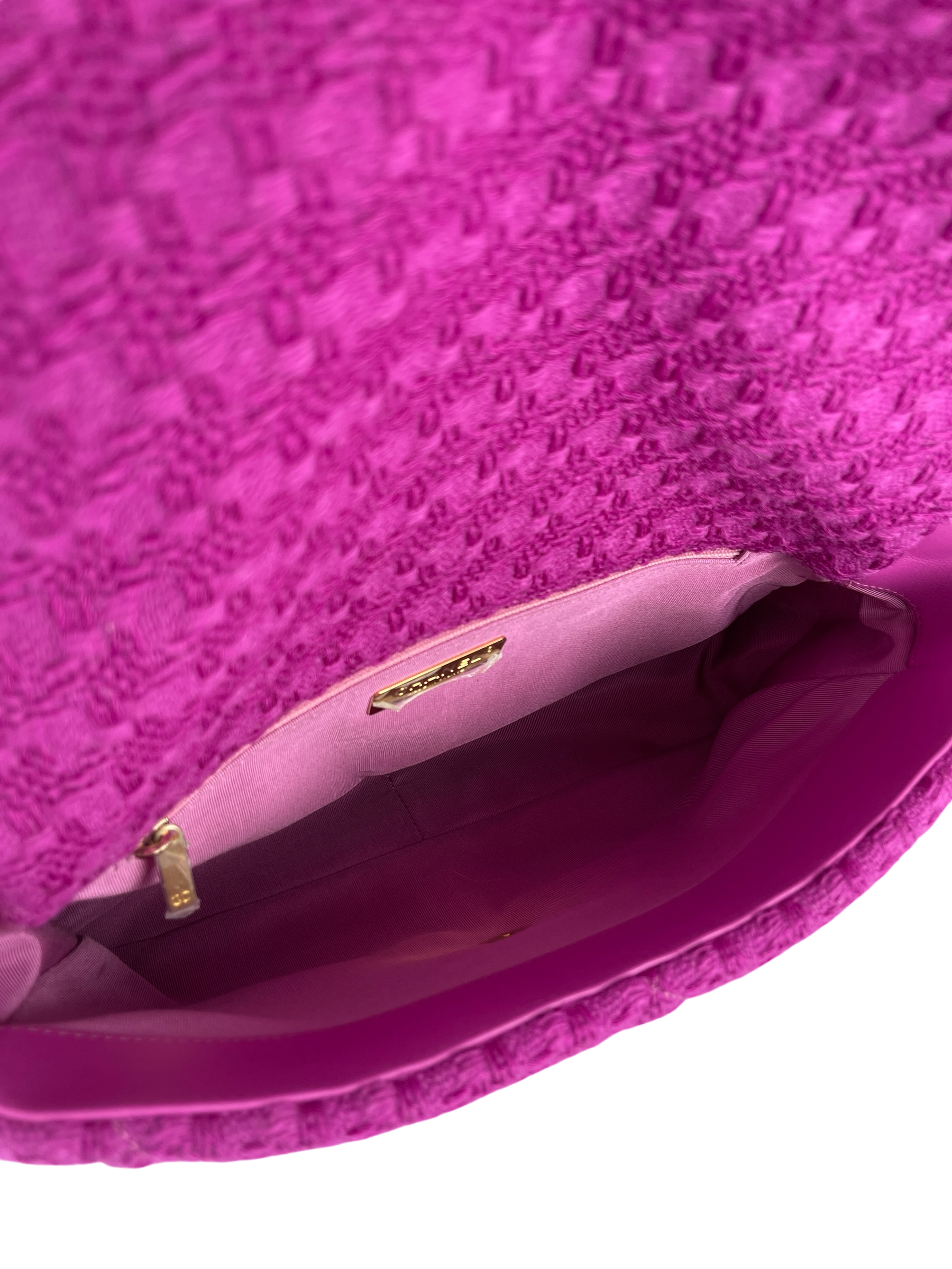 CHANEL - 19 Large Flap Bag Fuchsia Tweed