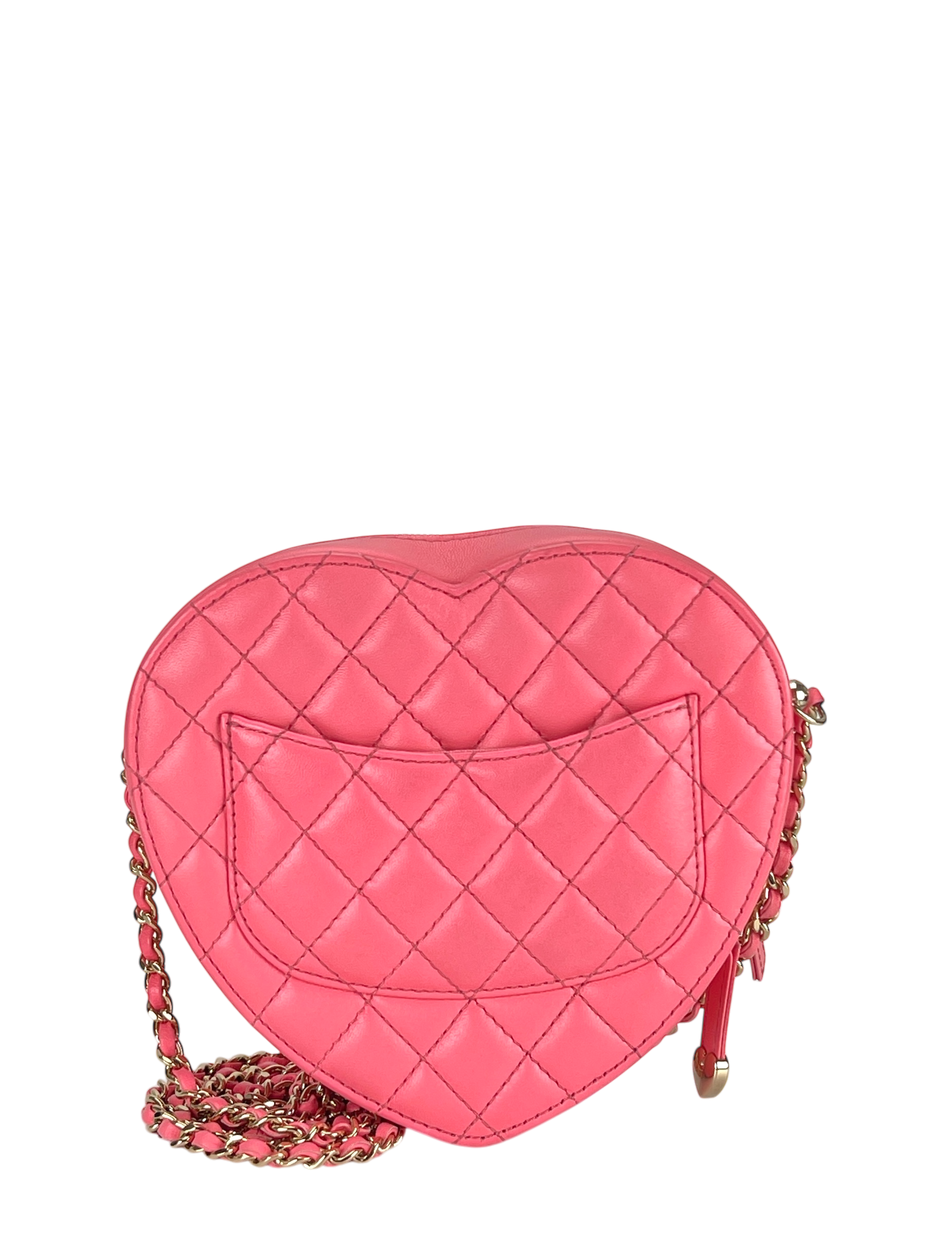 CHANEL -   CC In Love Heart Clutch Pink Lambskin With Chain