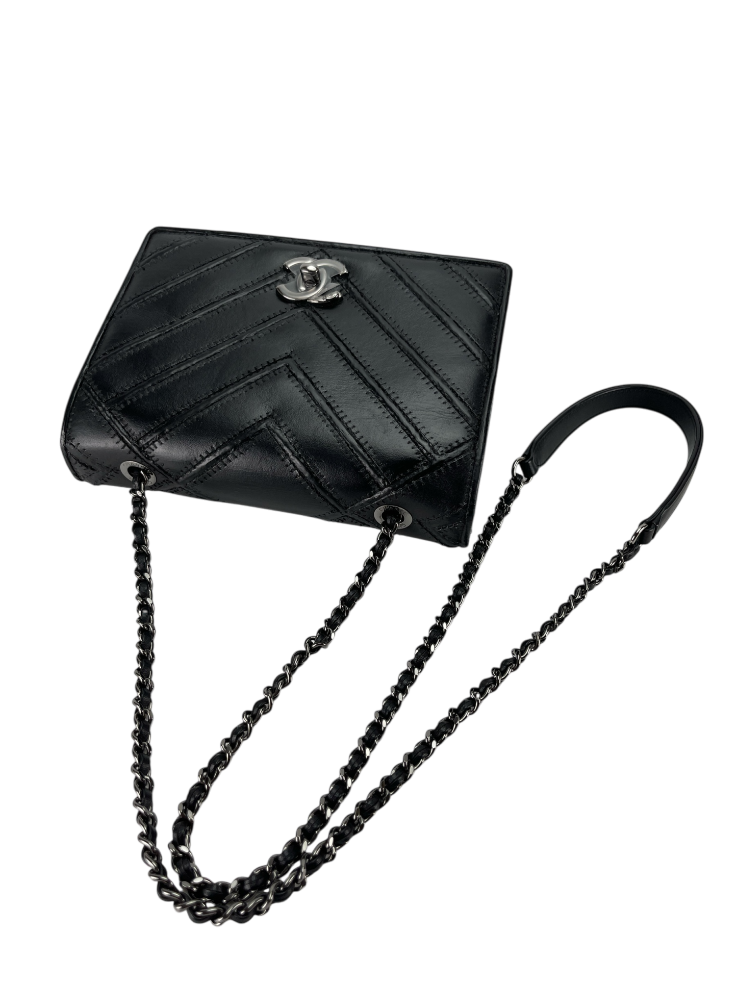 CHANEL - Surpique Chevron Flap Black Calfskin