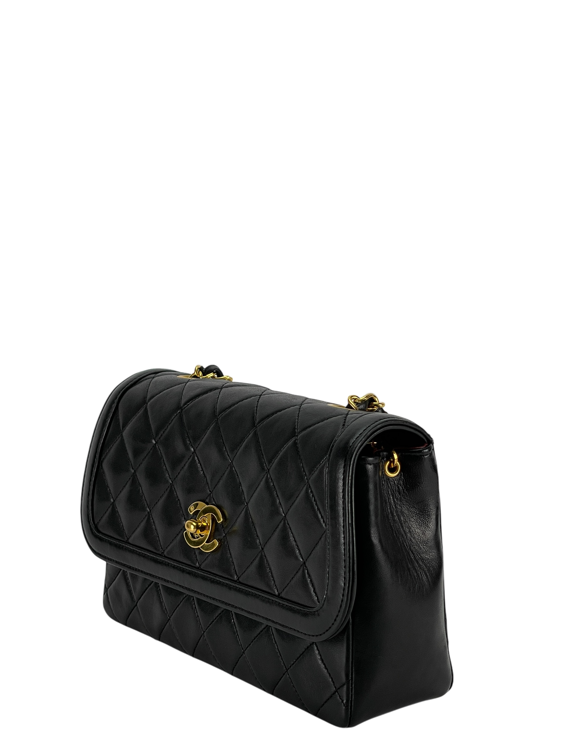 CHANEL - Medium Classic Single Flap Bag with Wallet Shoulder Bag