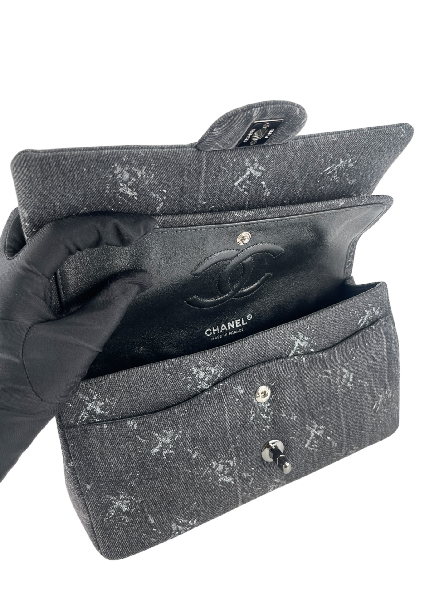 CHANEL - Matelasse Denim CF25 Chain Shoulder Bag