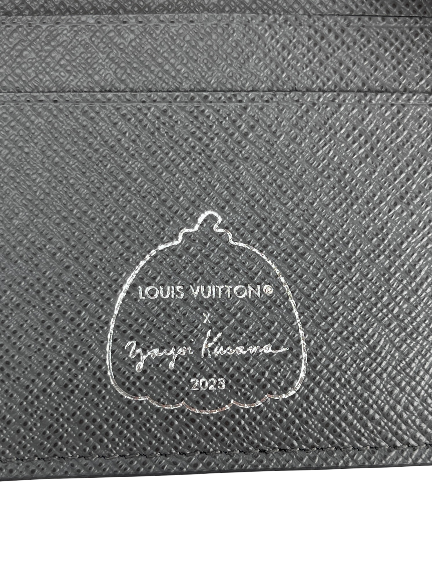 LOUIS VUITTON -