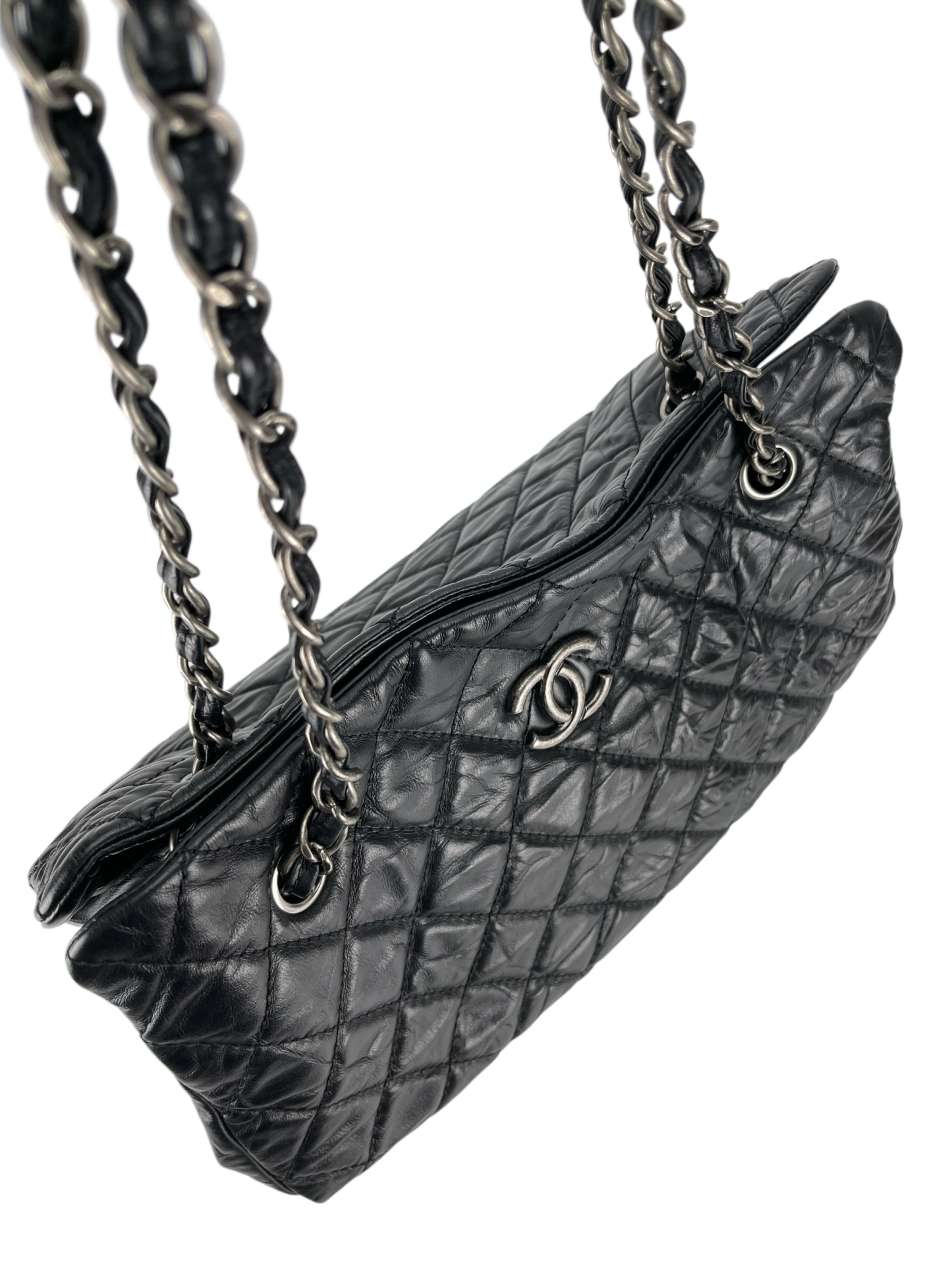 CHANEL - Matelasse Chain Shoulder Bag Black Calfskin