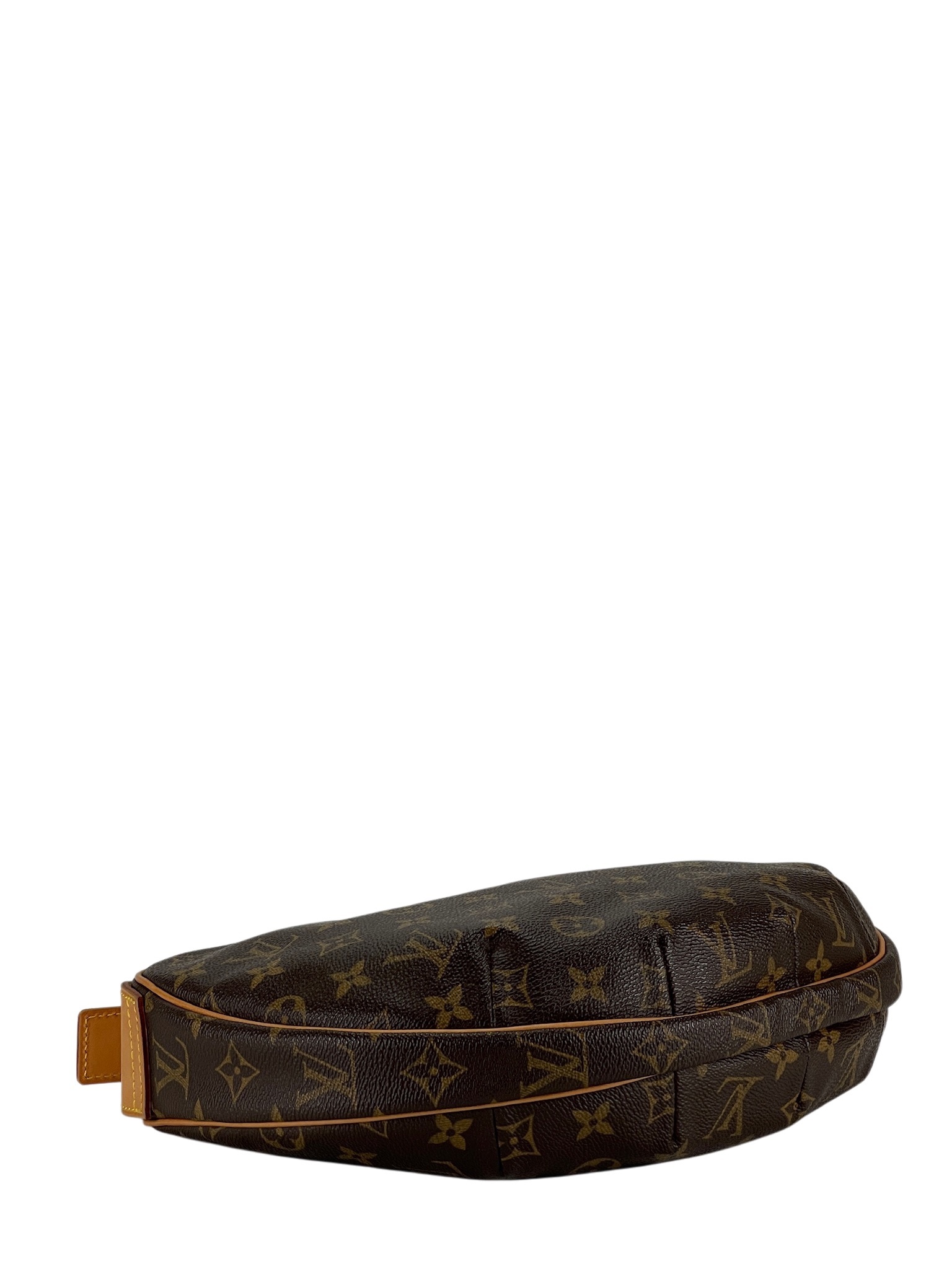 LOUIS VUITTON - Monogram Croissant MM Brown M51512 Shoulder Bag