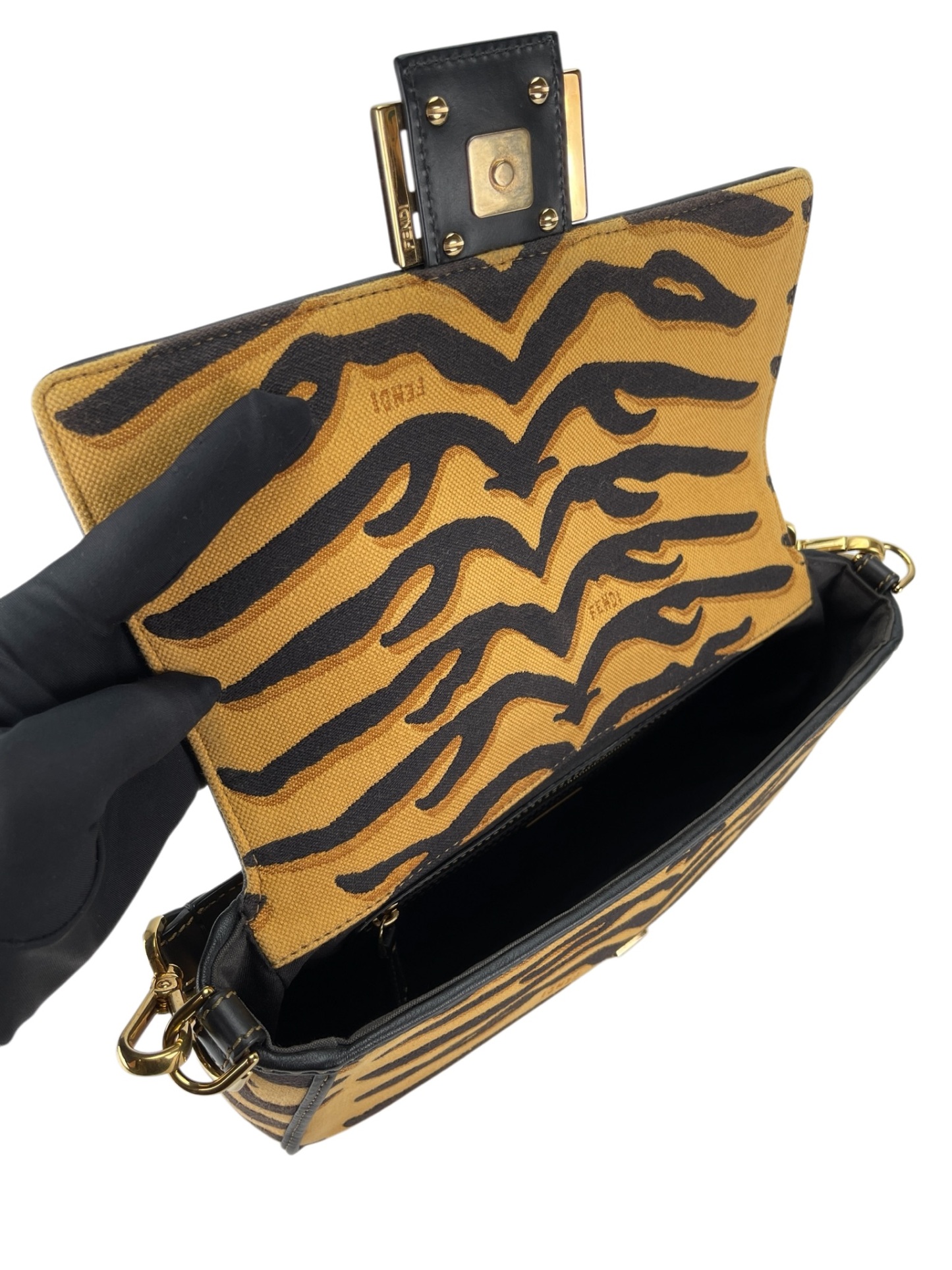 FENDI -