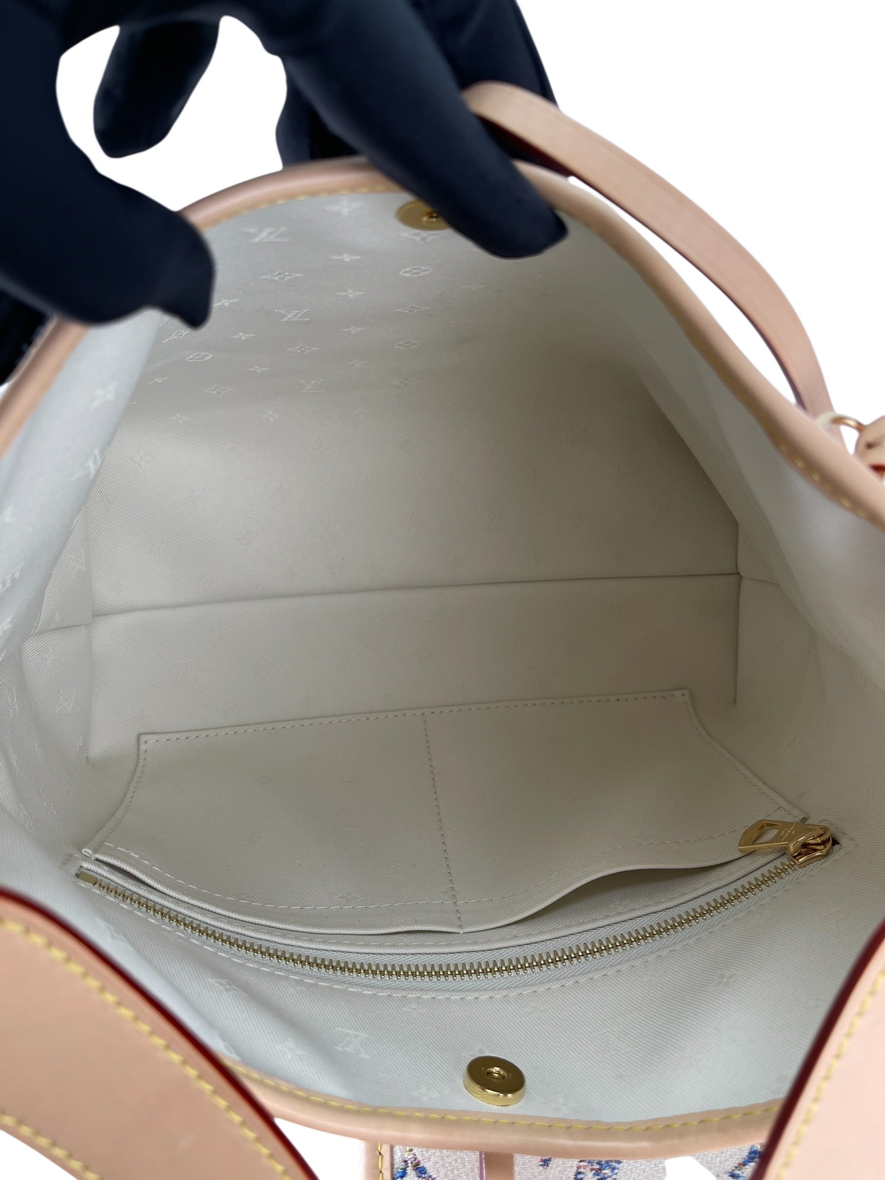 LOUIS VUITTON - Multicolor Beige Monogram jacquard Carryall PM