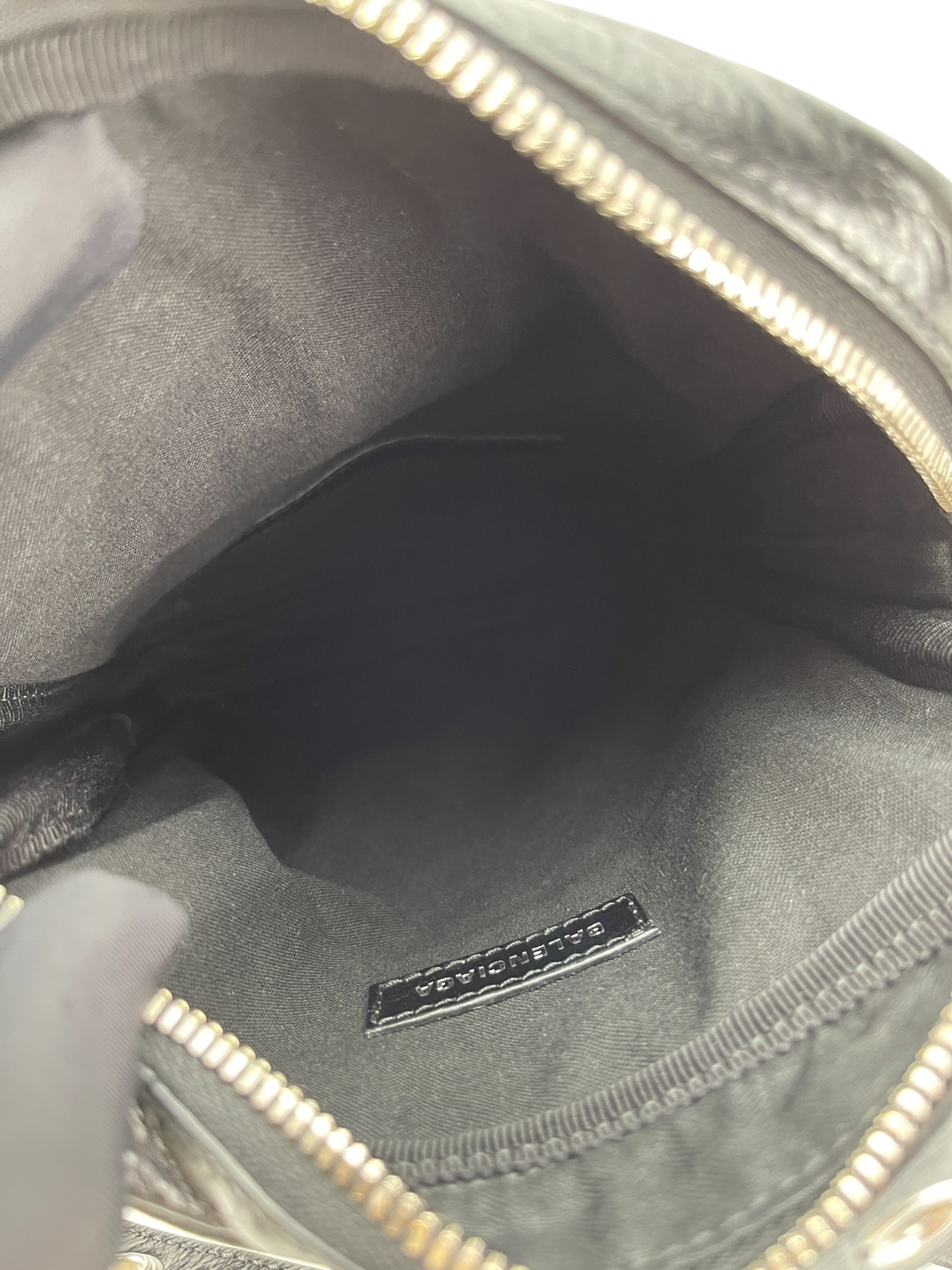 BALENCIAGA - Le Cag M Crossbody Bag
