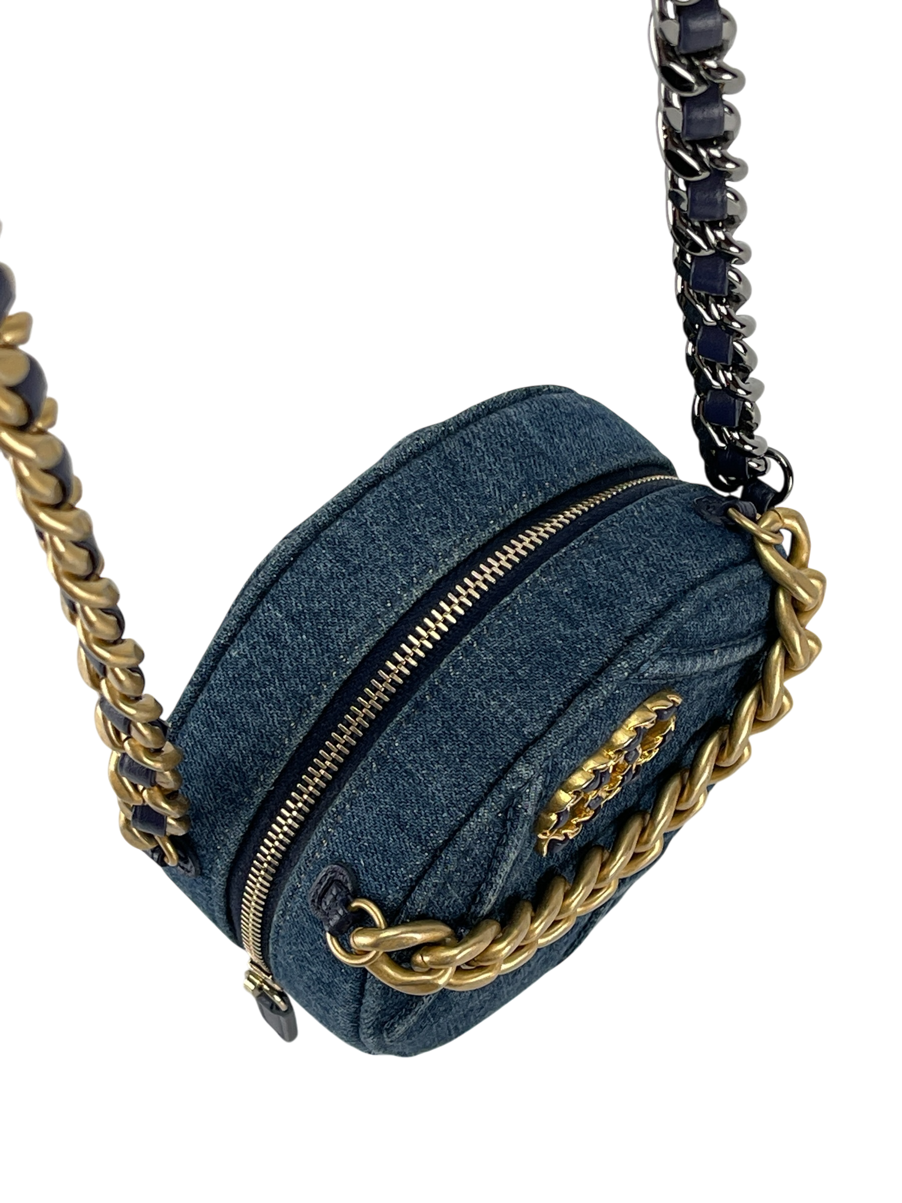 CHANEL - 19 Round Clutch Blue Denim bag