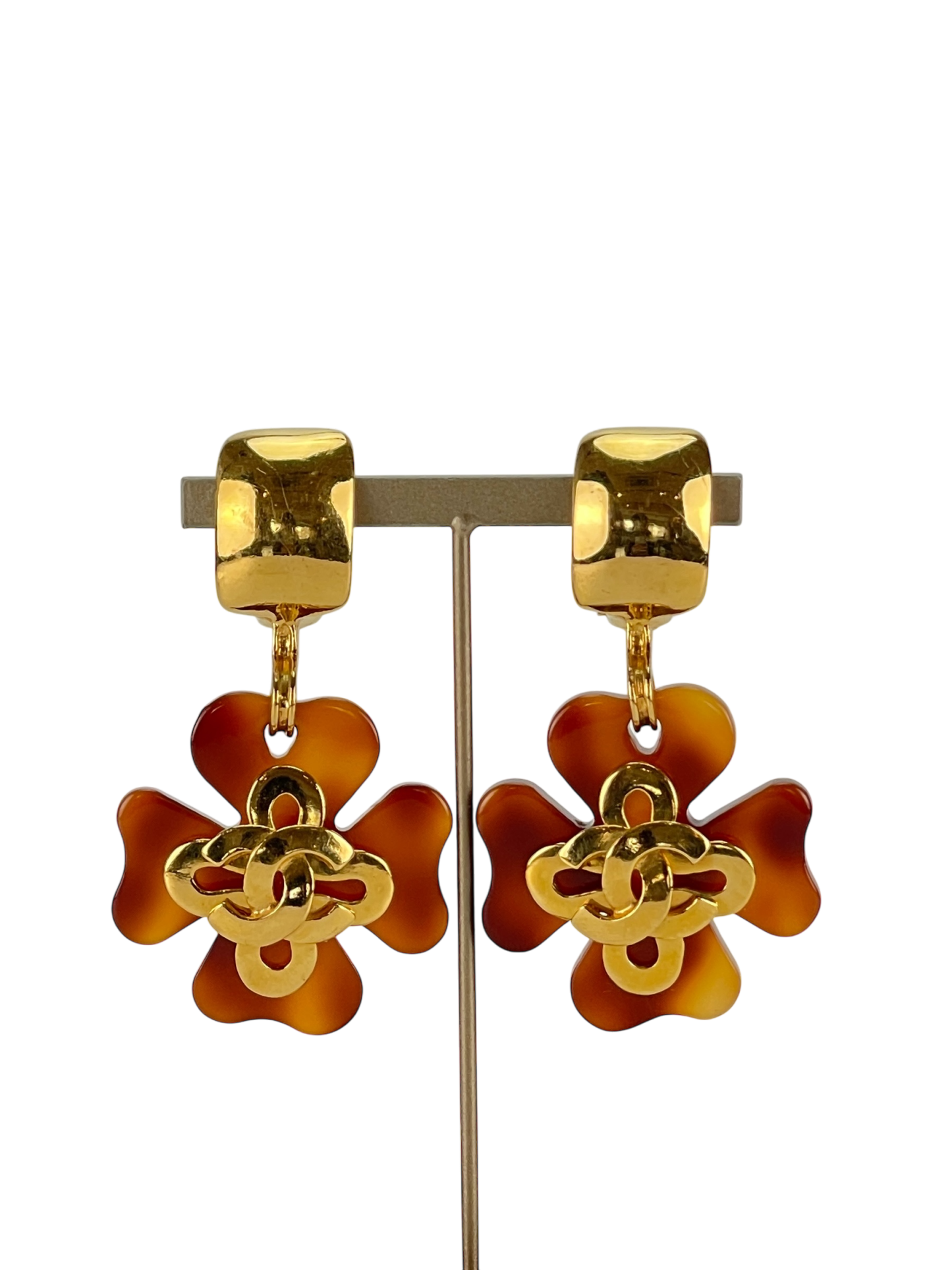 CHANEL - Clover Here Mark Swing Earrings