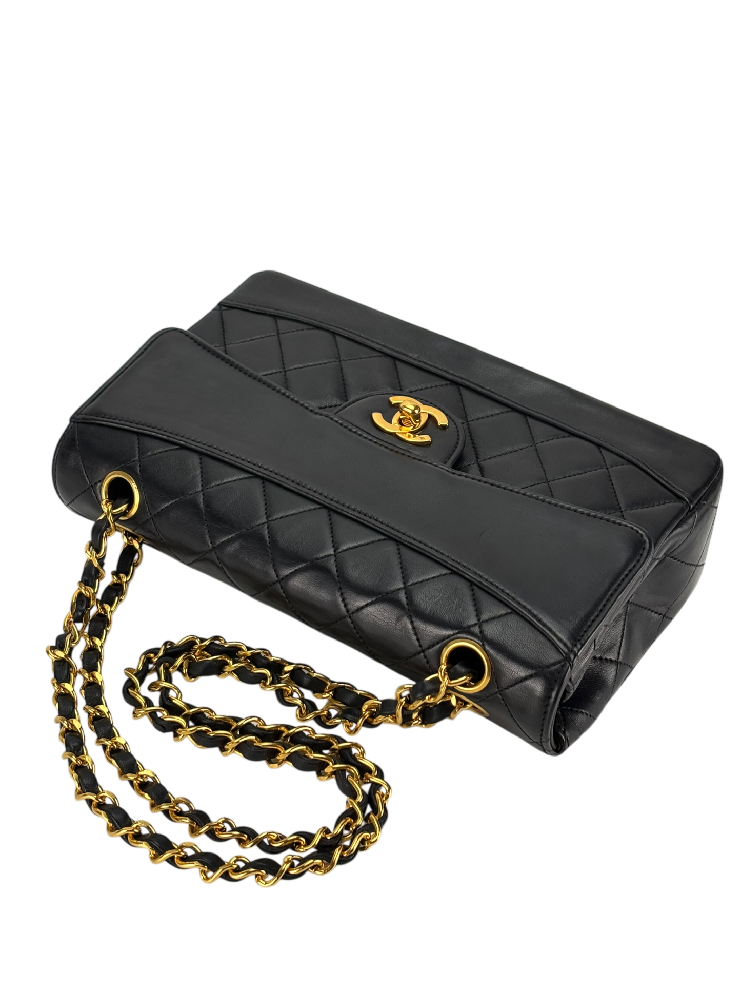 CHANEL -