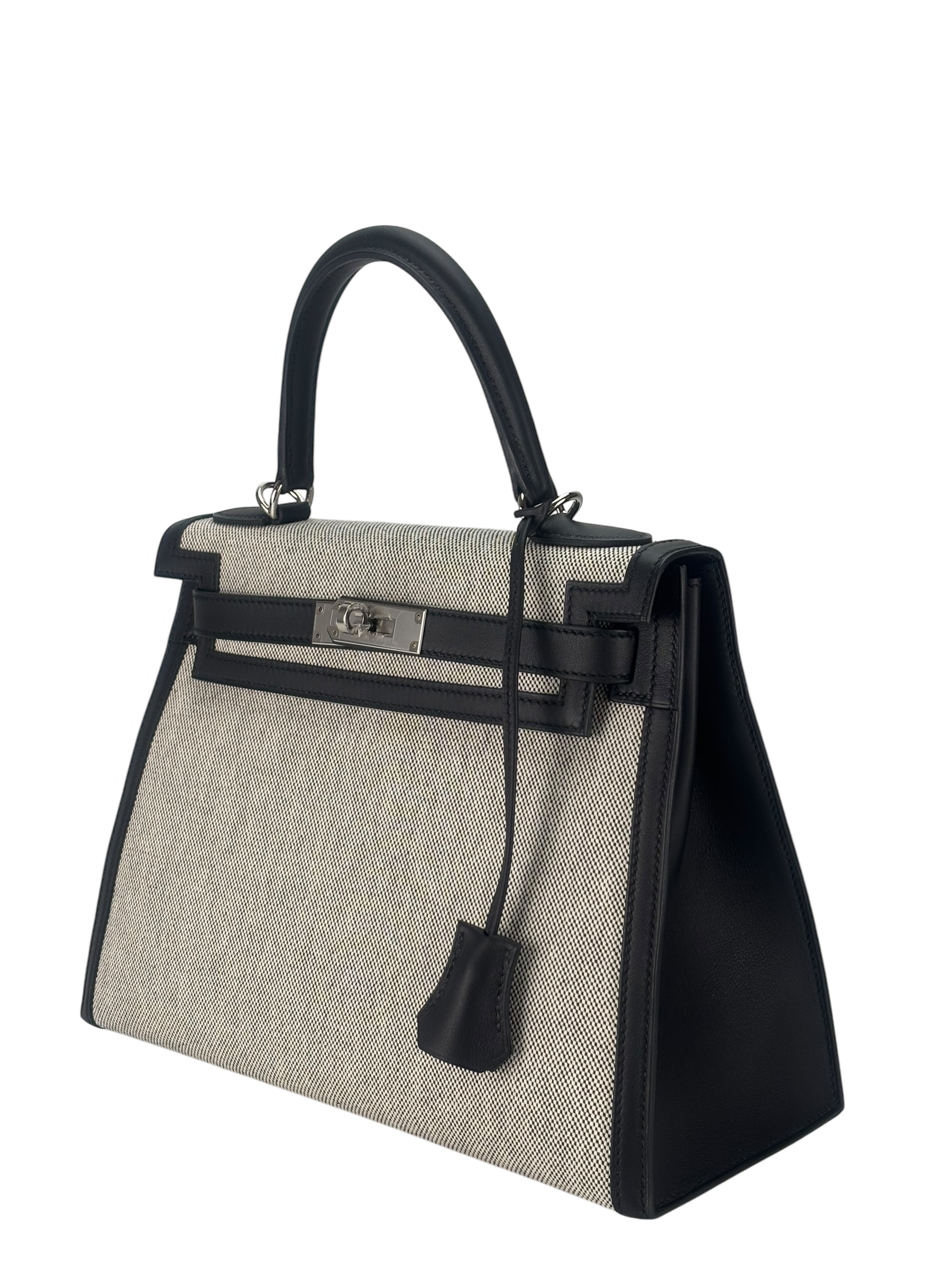 HERMES - Kelly 28 Sellier Quadrille Viking Black White Palladium Hardware