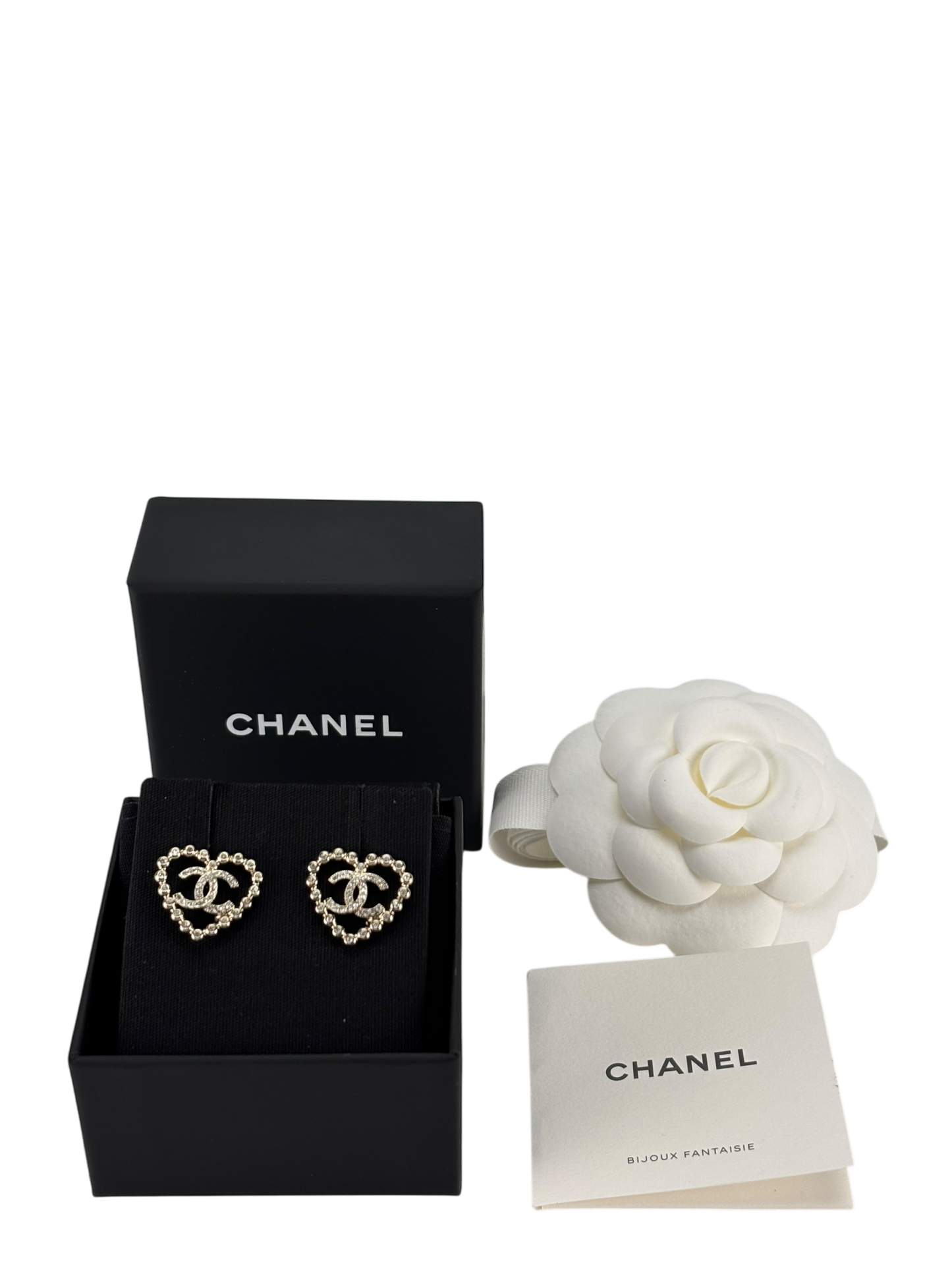 CHANEL - 25P Gold Heart Earrings