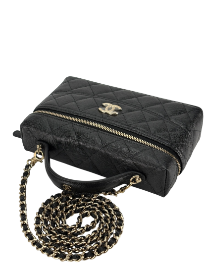 CHANEL - 25C Black Caviar Quilted Vanity Clutch With Chain 