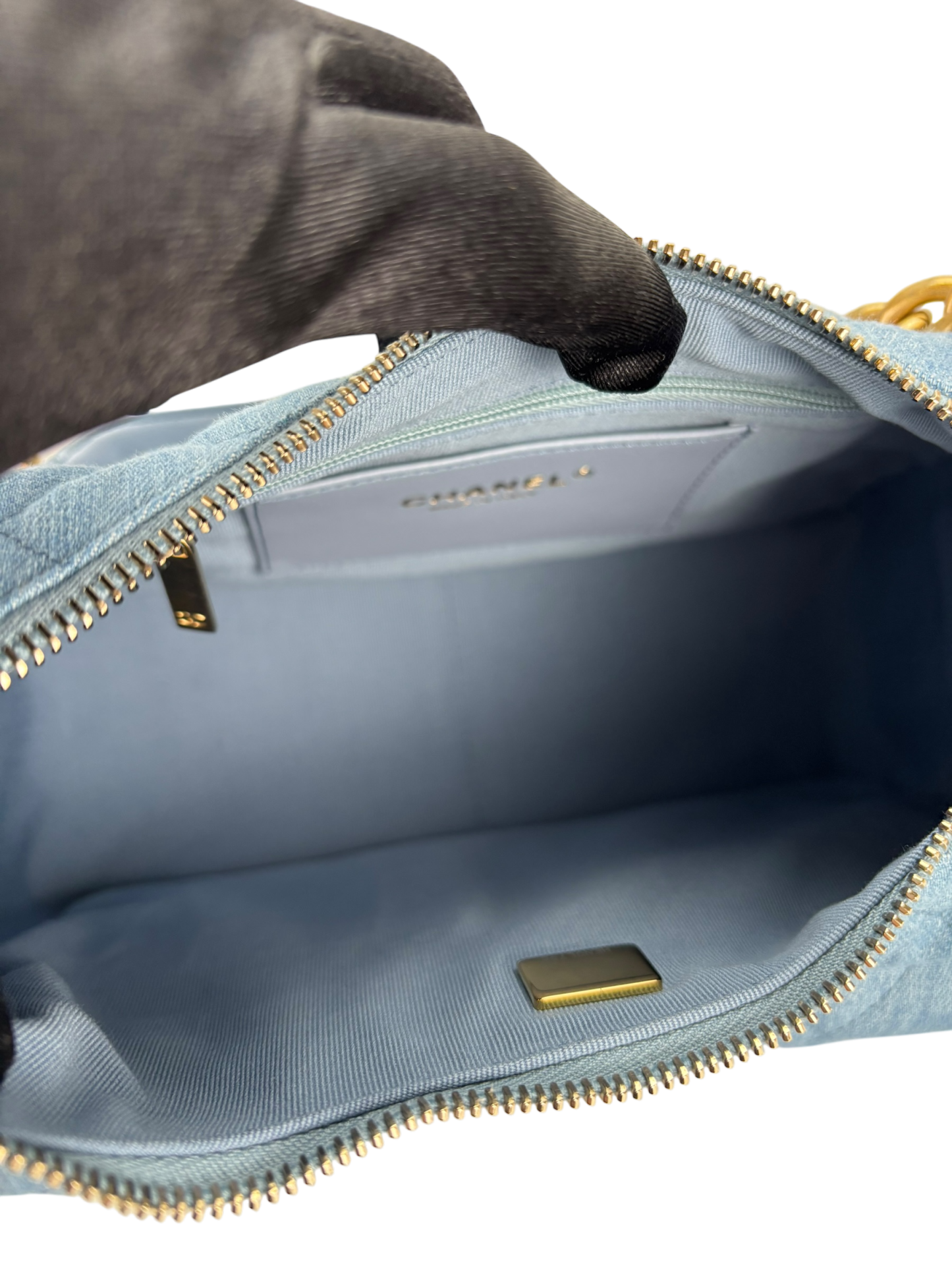 CHANEL - 25C Light Denim Hobo Shoulder Bag