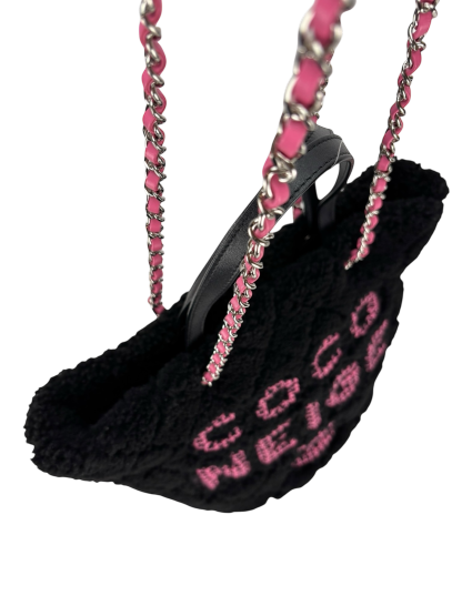 CHANEL - Black Coco Neige Quilted Shearling Tote