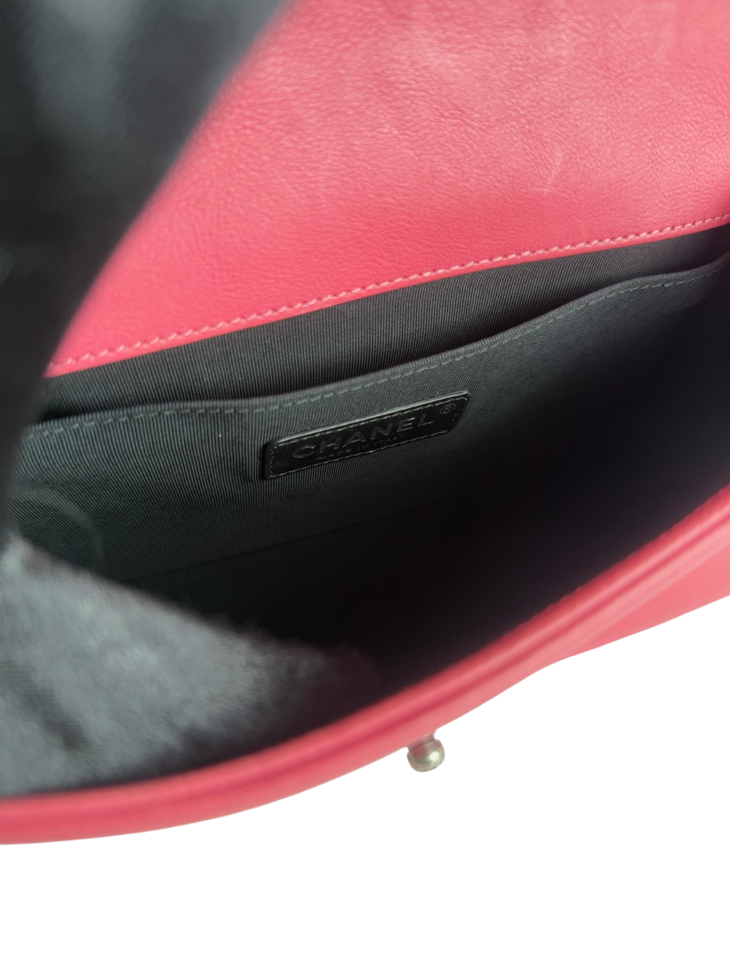 CHANEL - Medium Boy Flap Bag Pink Caviar Sliver Hardware