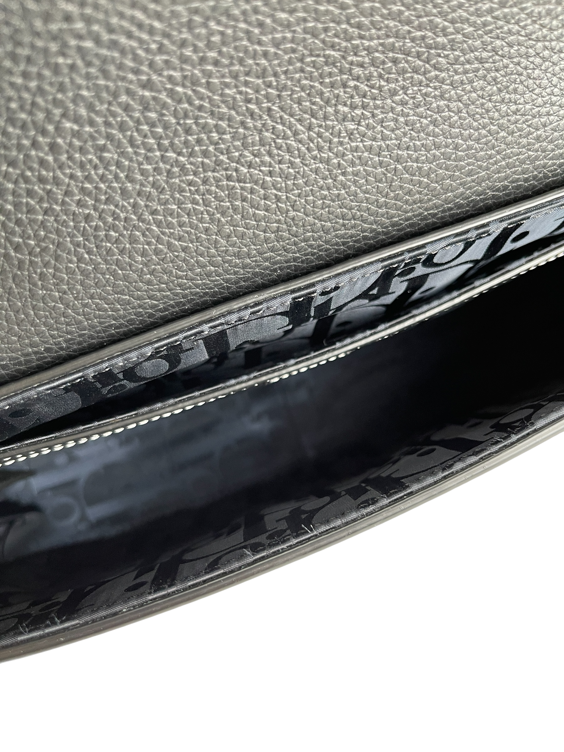 CHRISTIAN DIOR - Grained Calfskin Saddle Messenger Bag