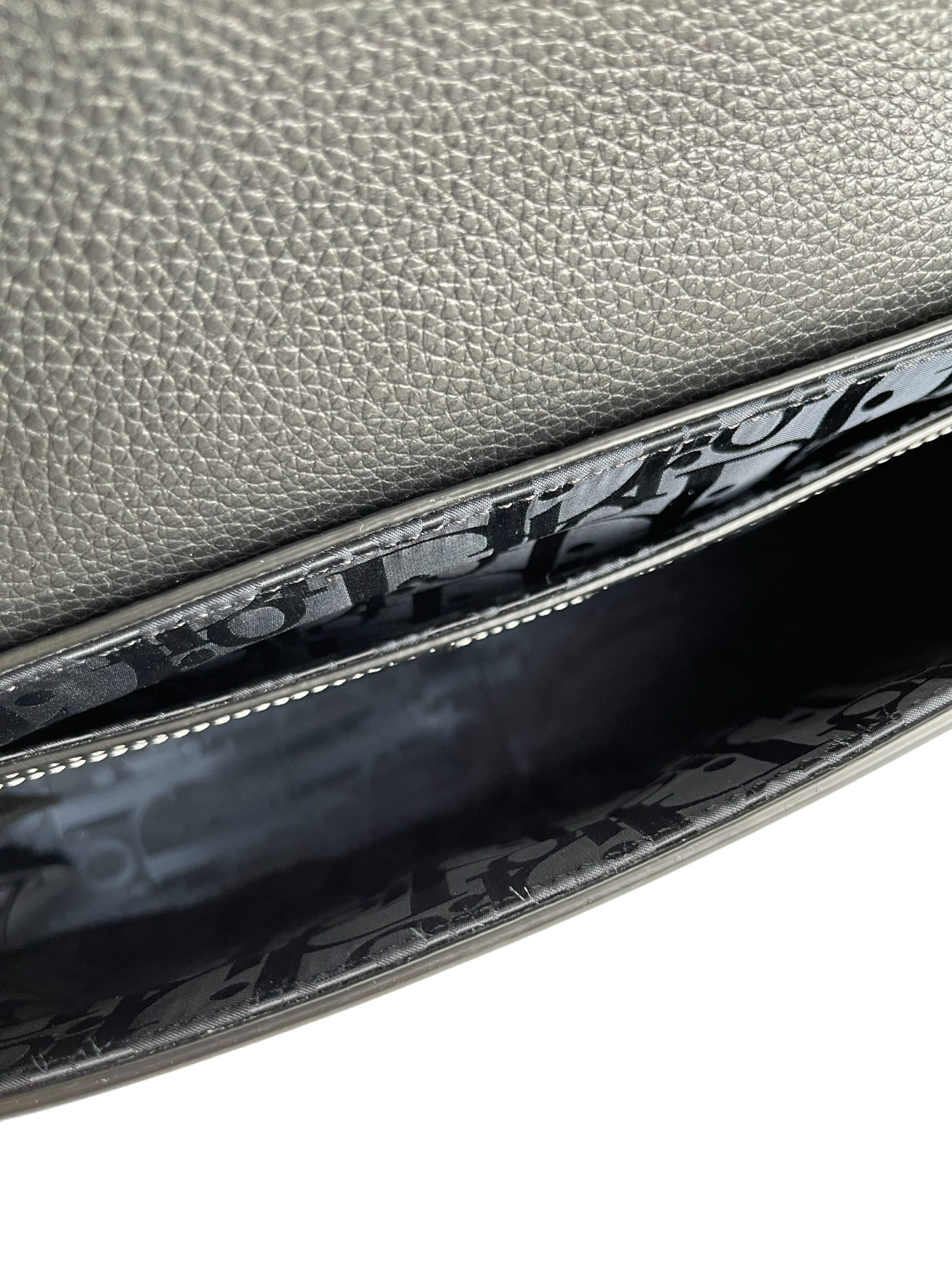 CHRISTIAN DIOR - Grained Calfskin Saddle Messenger Bag