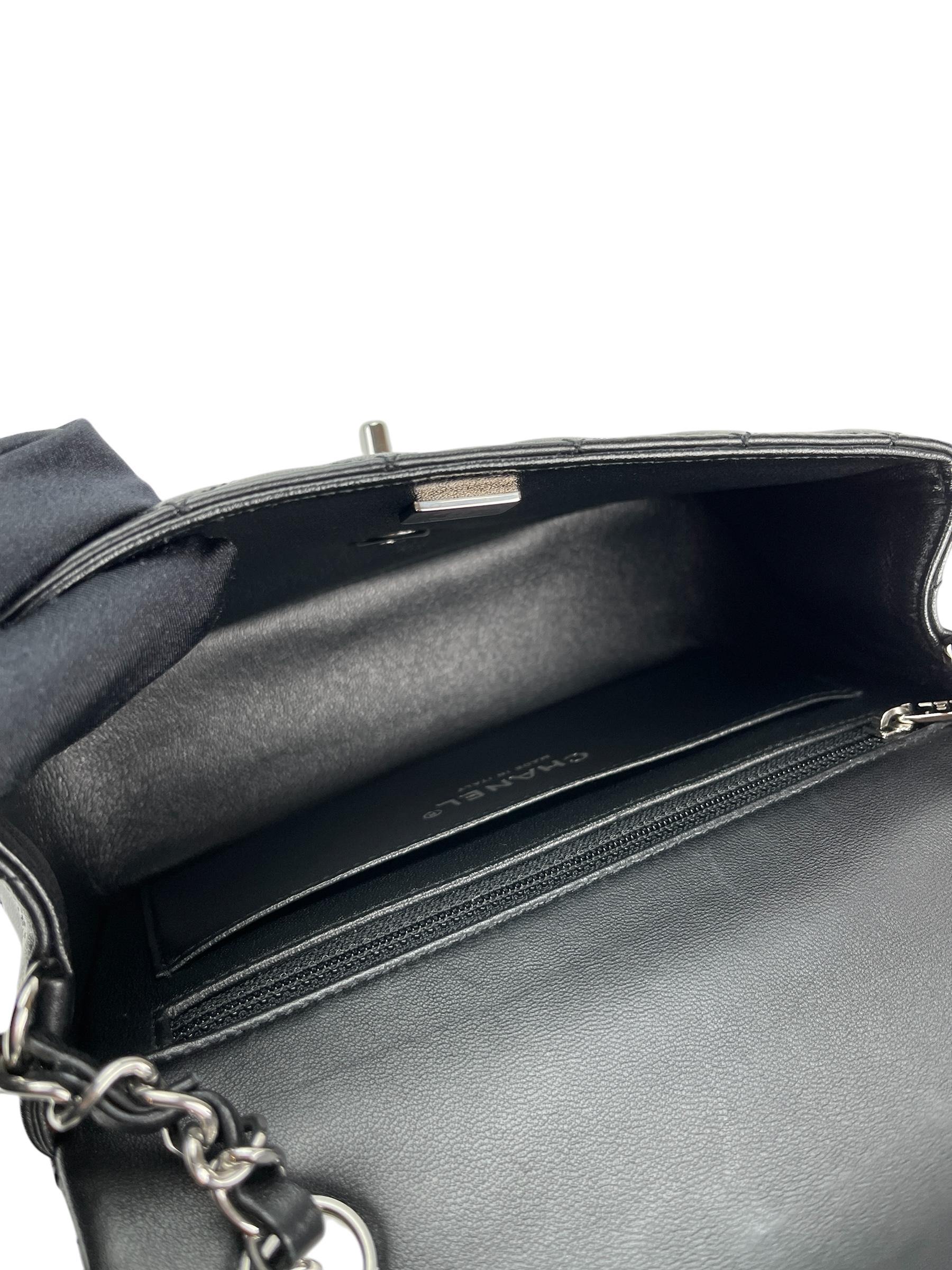 CHANEL - Mini Matlasse 20 Lambskin Single Flap Chain Bag Black Sliver Hardware