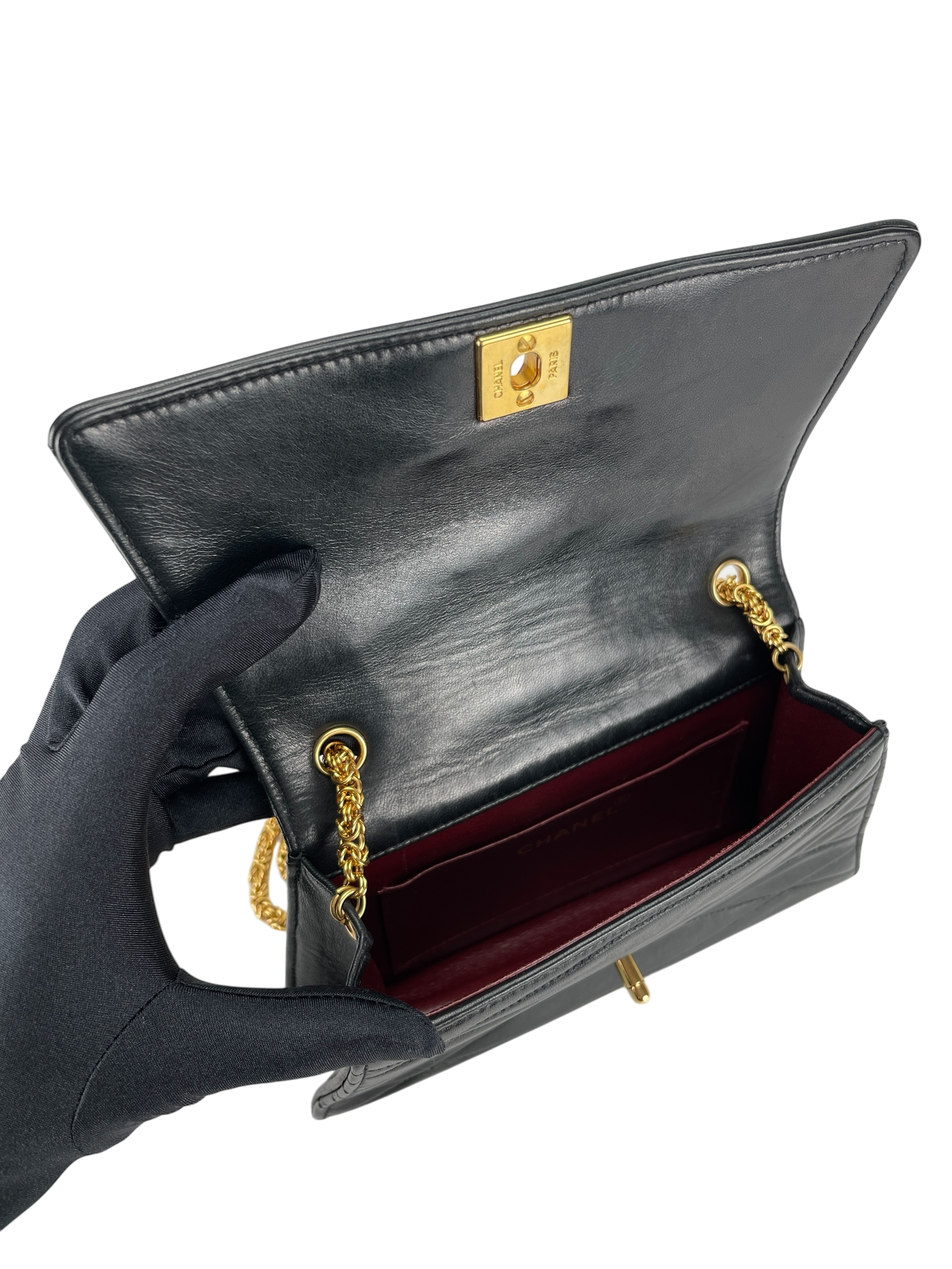 CHANEL - Wave Stitch Lambskin Single Flap Single Chain Bag Coco Mark Black Gold Hardware