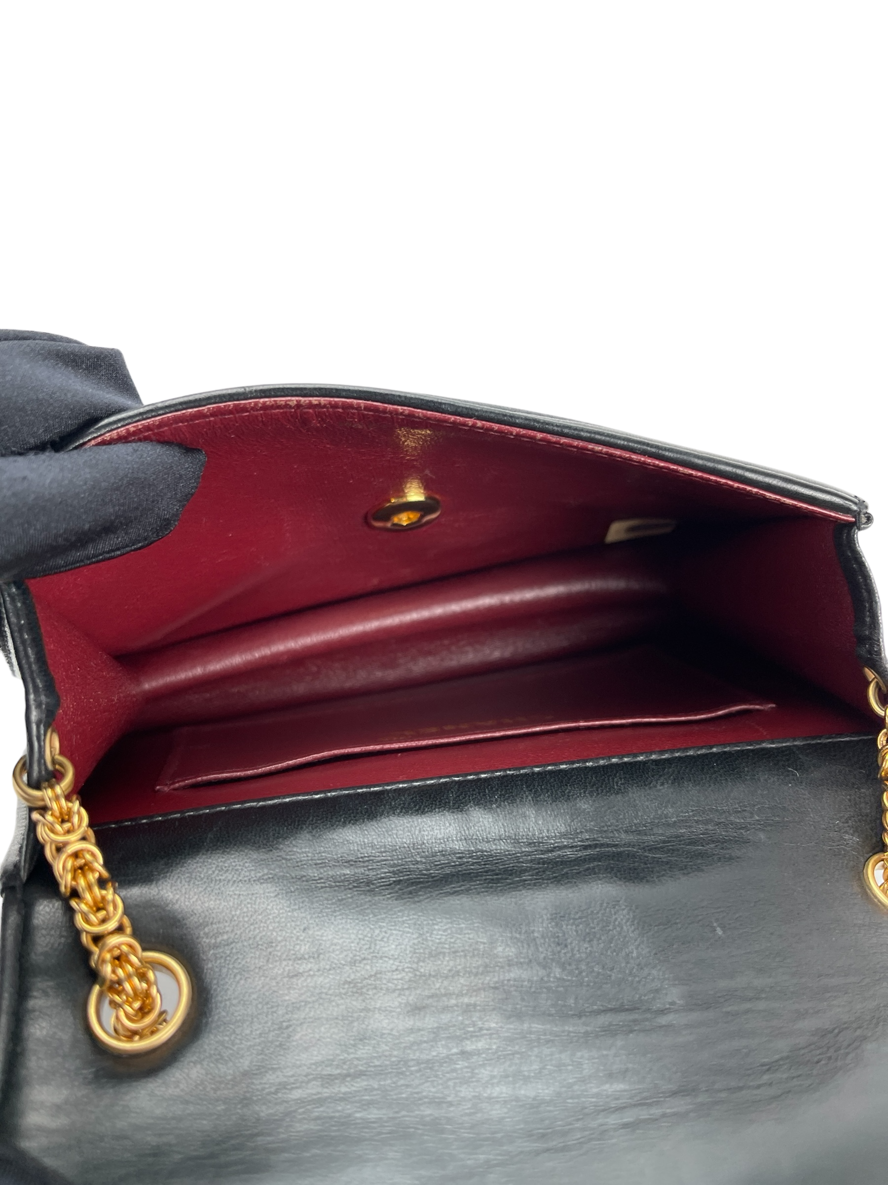 CHANEL - Wave Stitch Lambskin Single Flap Single Chain Bag Coco Mark Black Gold Hardware