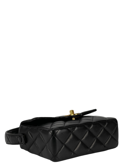 CHANEL - 1994-1996 Black Lambskin Handbag
