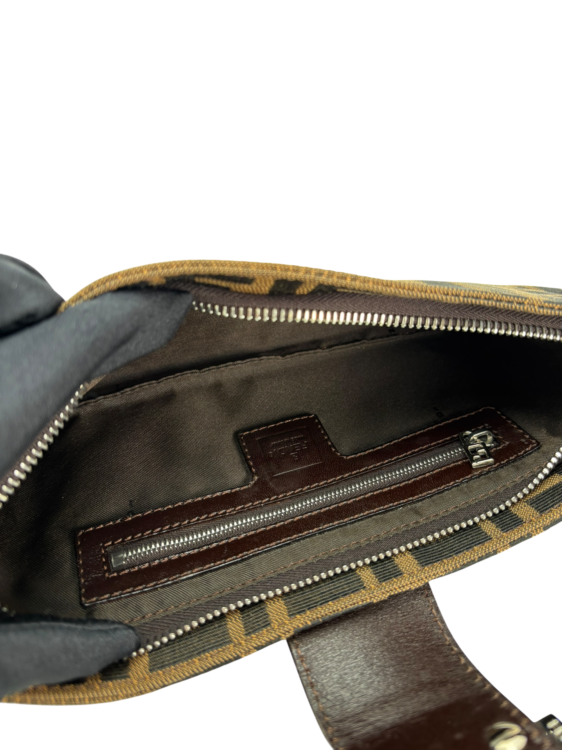 FENDI - Brown Zucca Baguette One-shoulder bag Silver Hardware