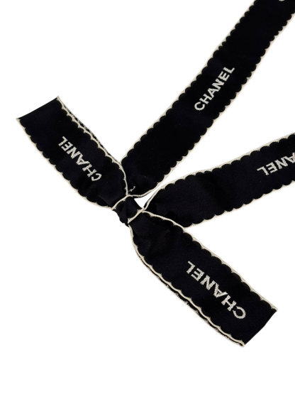 CHANEL - 1970-1980 Black Ribbon Brooch