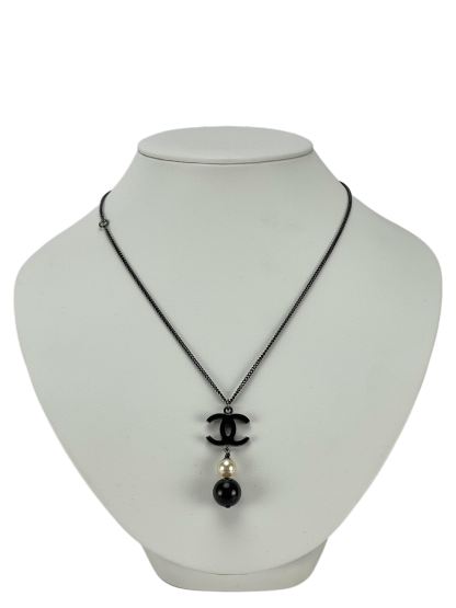 CHANEL - 14B Black Pearl CC Mark Necklace