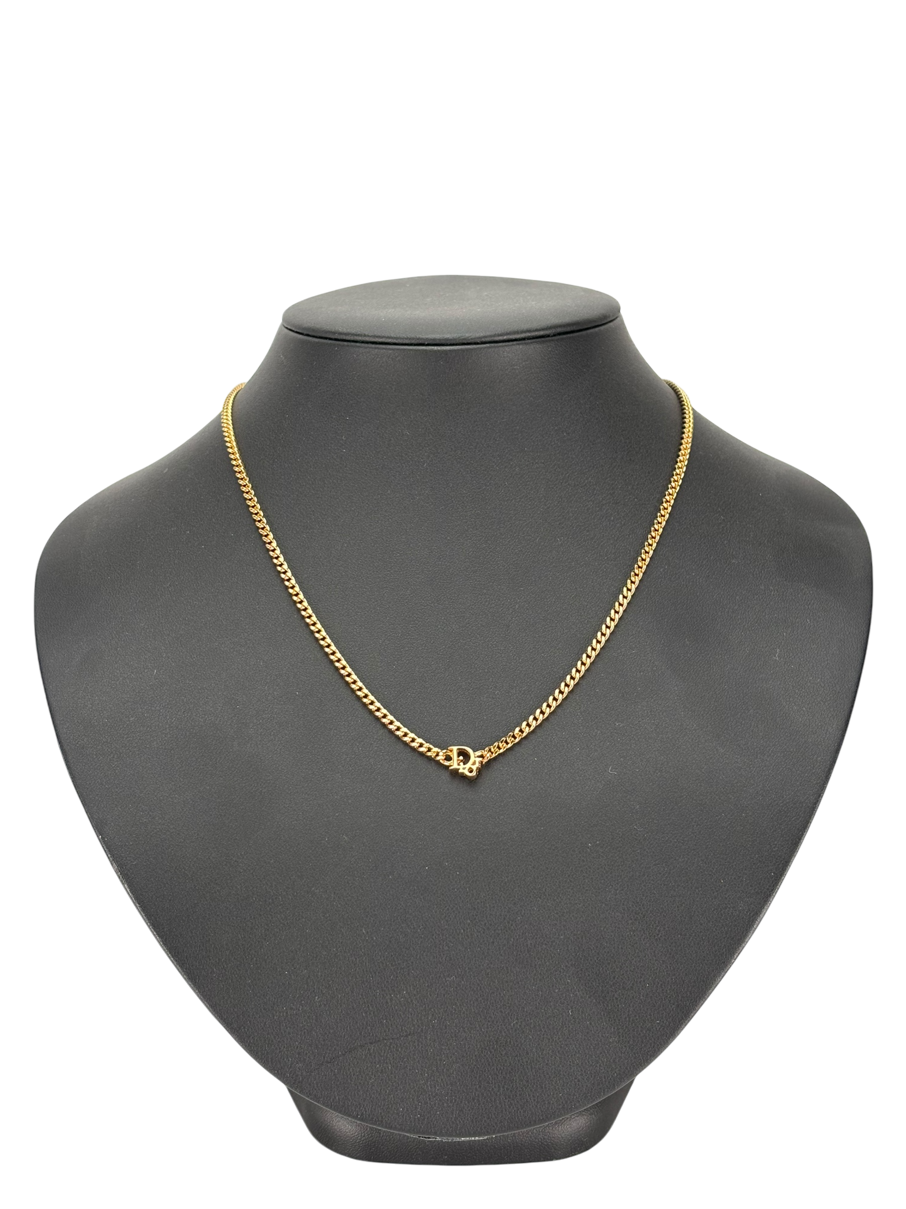 CHRISTIAN DIOR - Gold dior logo Necklace