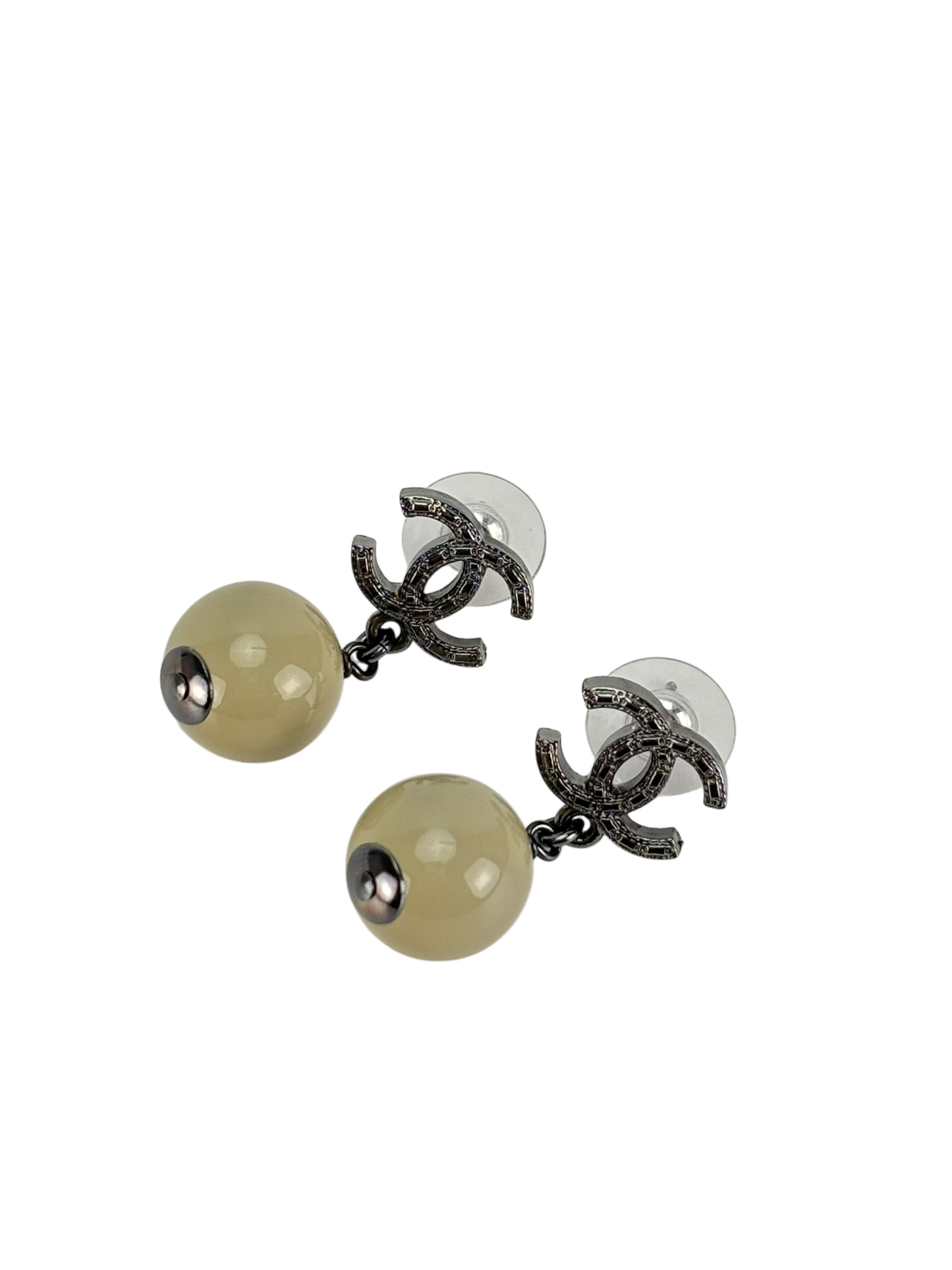 CHANEL - 13A CC Mark Sliver Pearl Earrings 