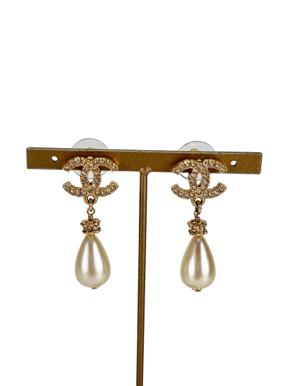 CHANEL - 24A Gold Coco Mark Pearl Earrings 