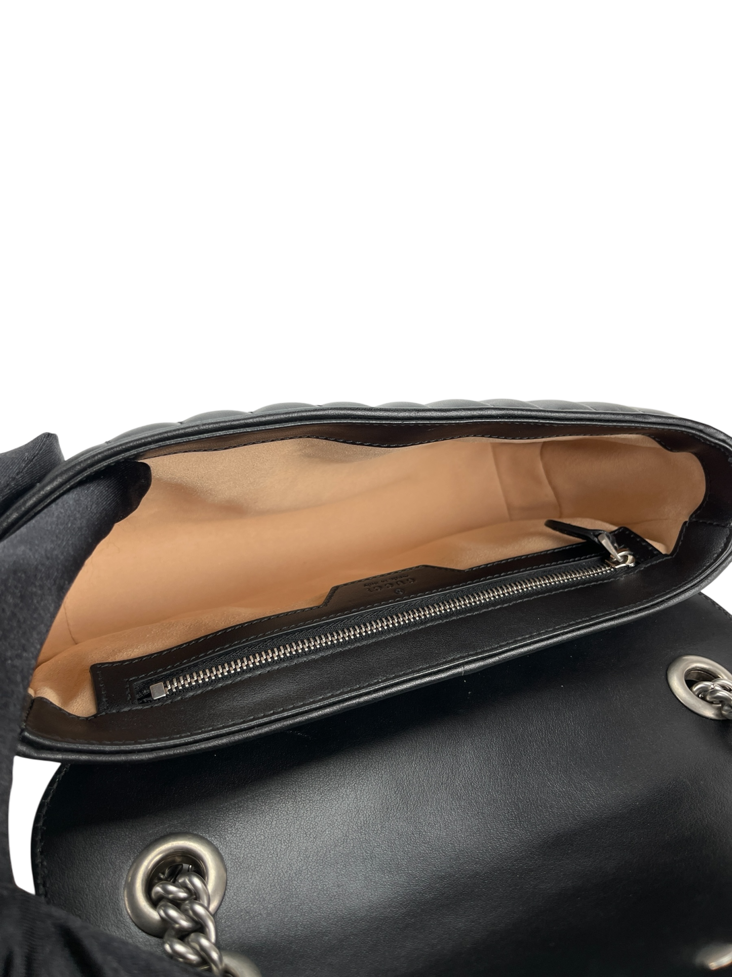 GUCCI - Black GG Marmont Medium Shoulder Bag Sliver Hardware