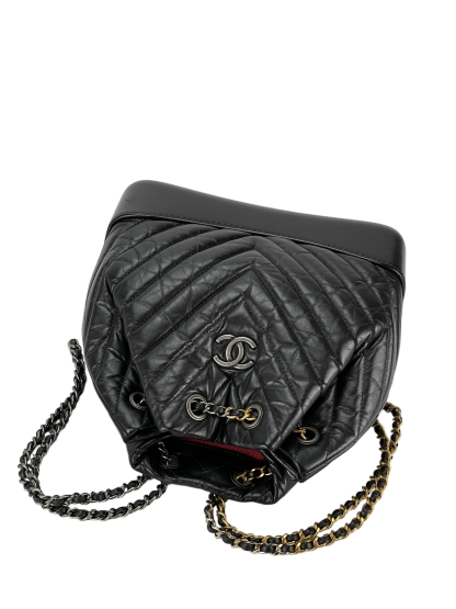 CHANEL - Black Calfskin Coco Mark Chain Matelasse Series Lamb Bag