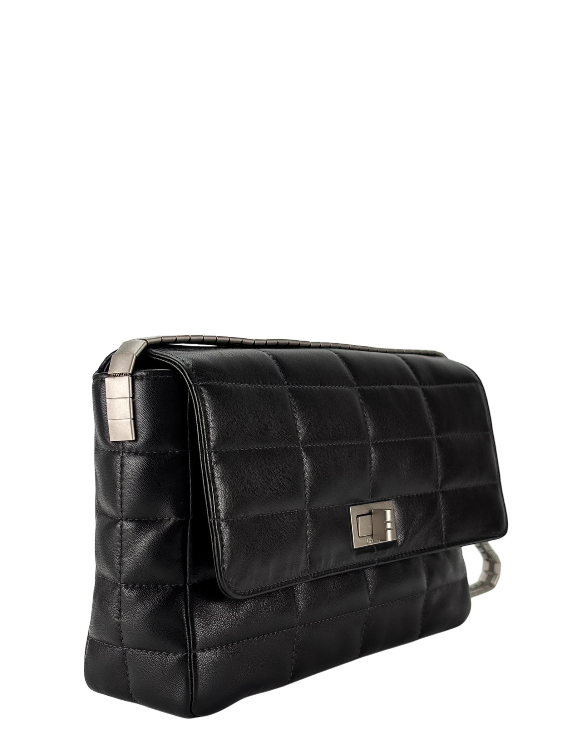 CHANEL - 2.55 Reissue Flap Black Lambskin Classic Handbag