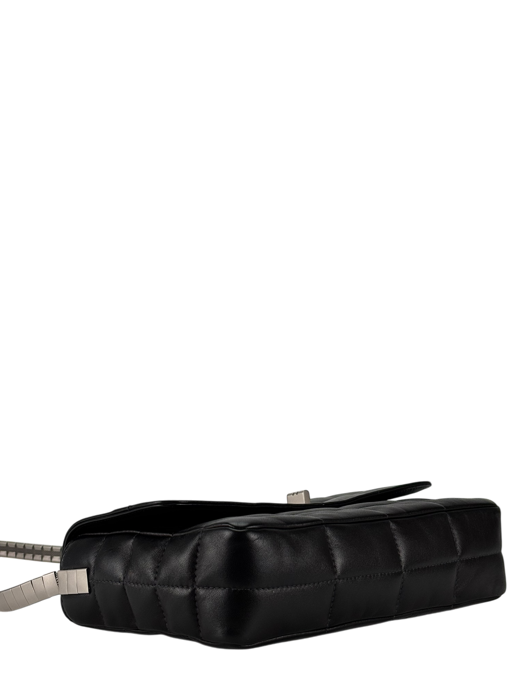 CHANEL - 2.55 Reissue Flap Black Lambskin Classic Handbag